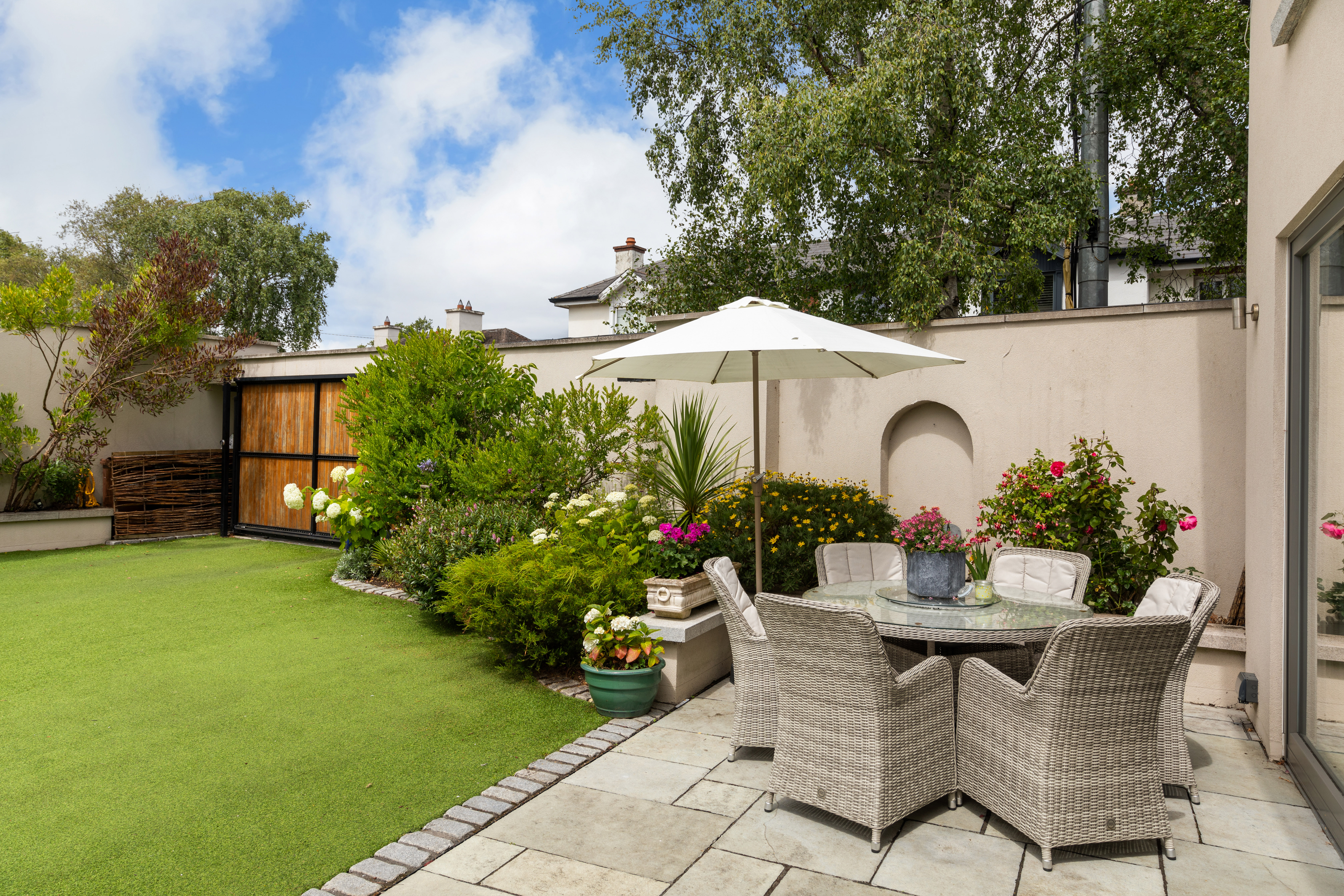 25 Booterstown Avenue Blackrock