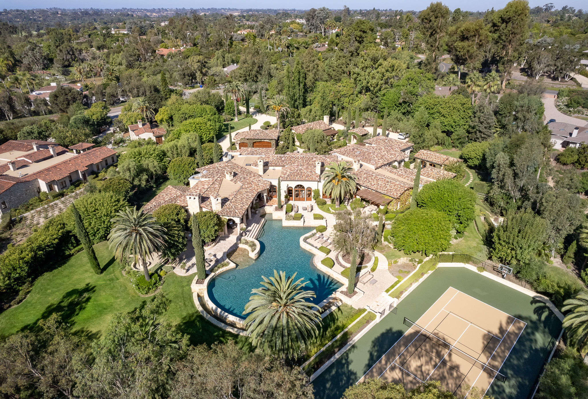 17285 Avenida De Acacias