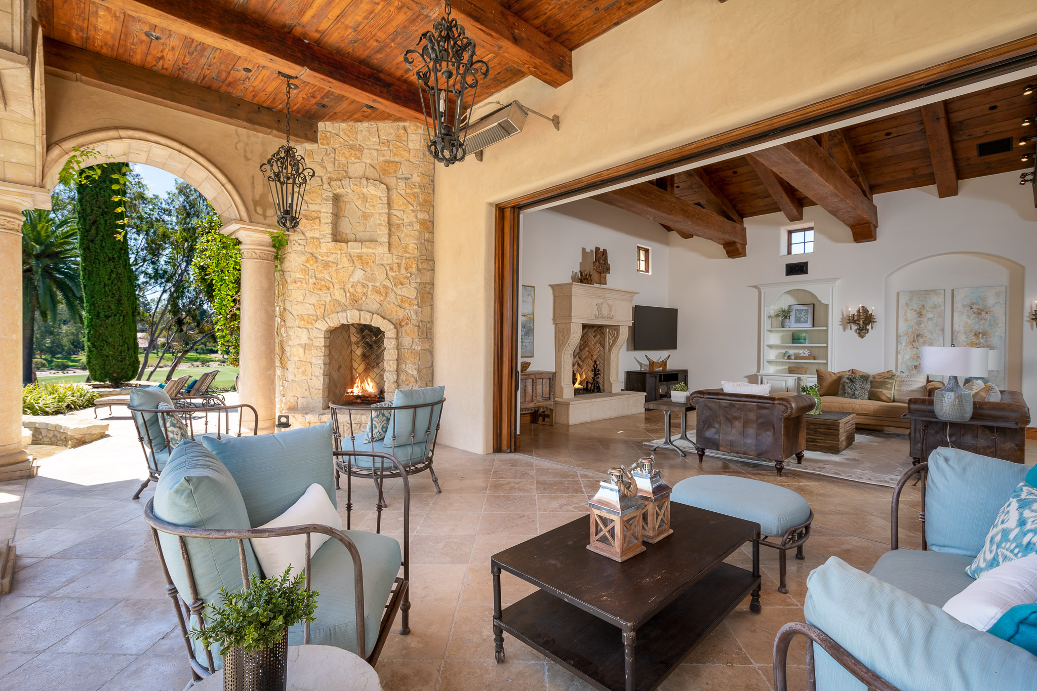 17285 Avenida De Acacias