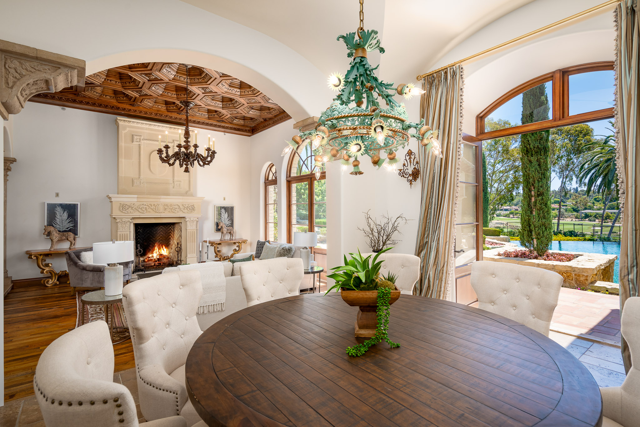 17285 Avenida De Acacias
