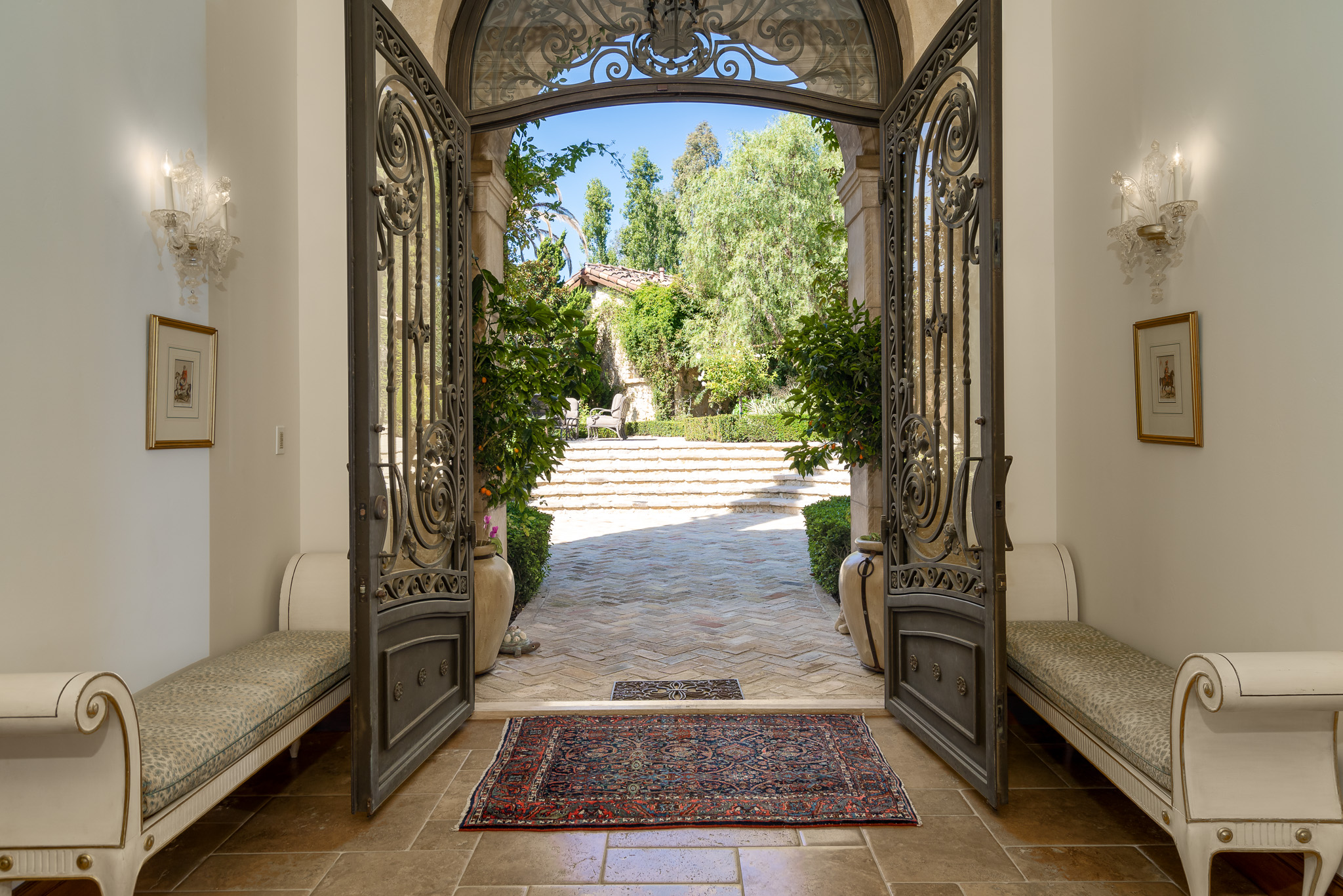 17285 Avenida De Acacias