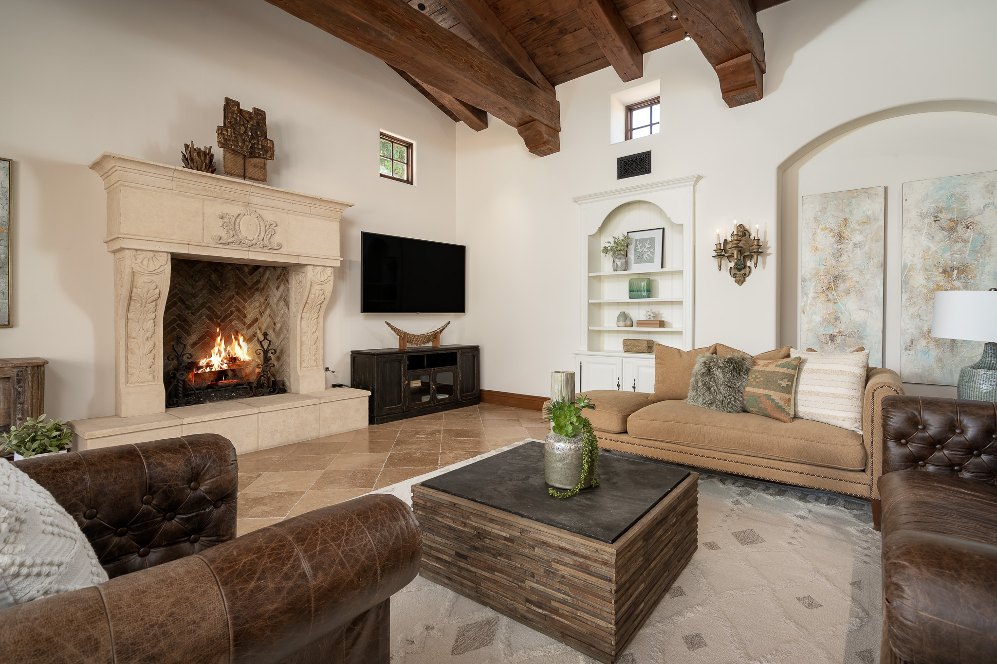 17285 Avenida De Acacias