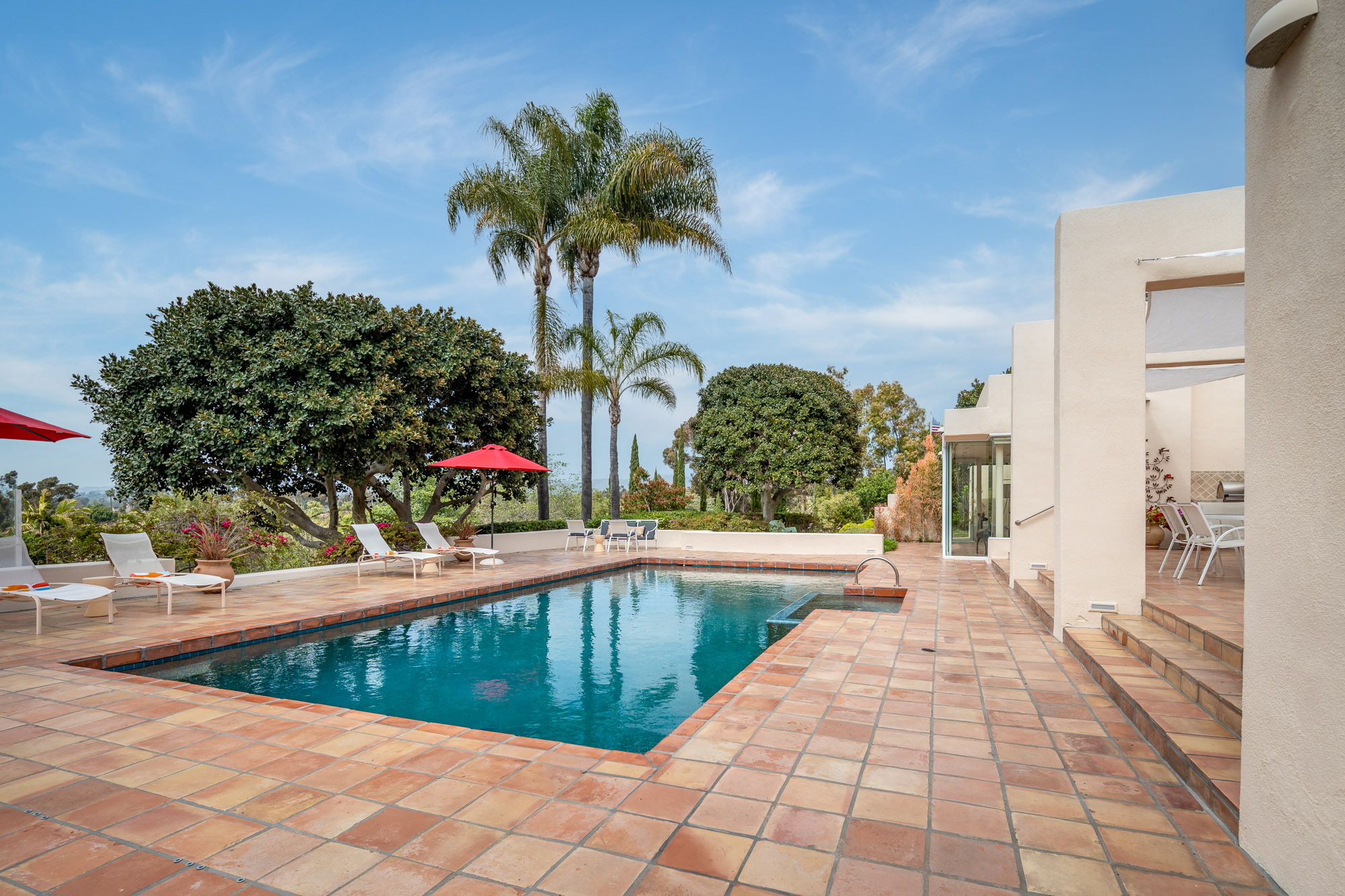 6067 Paseo Valencia 