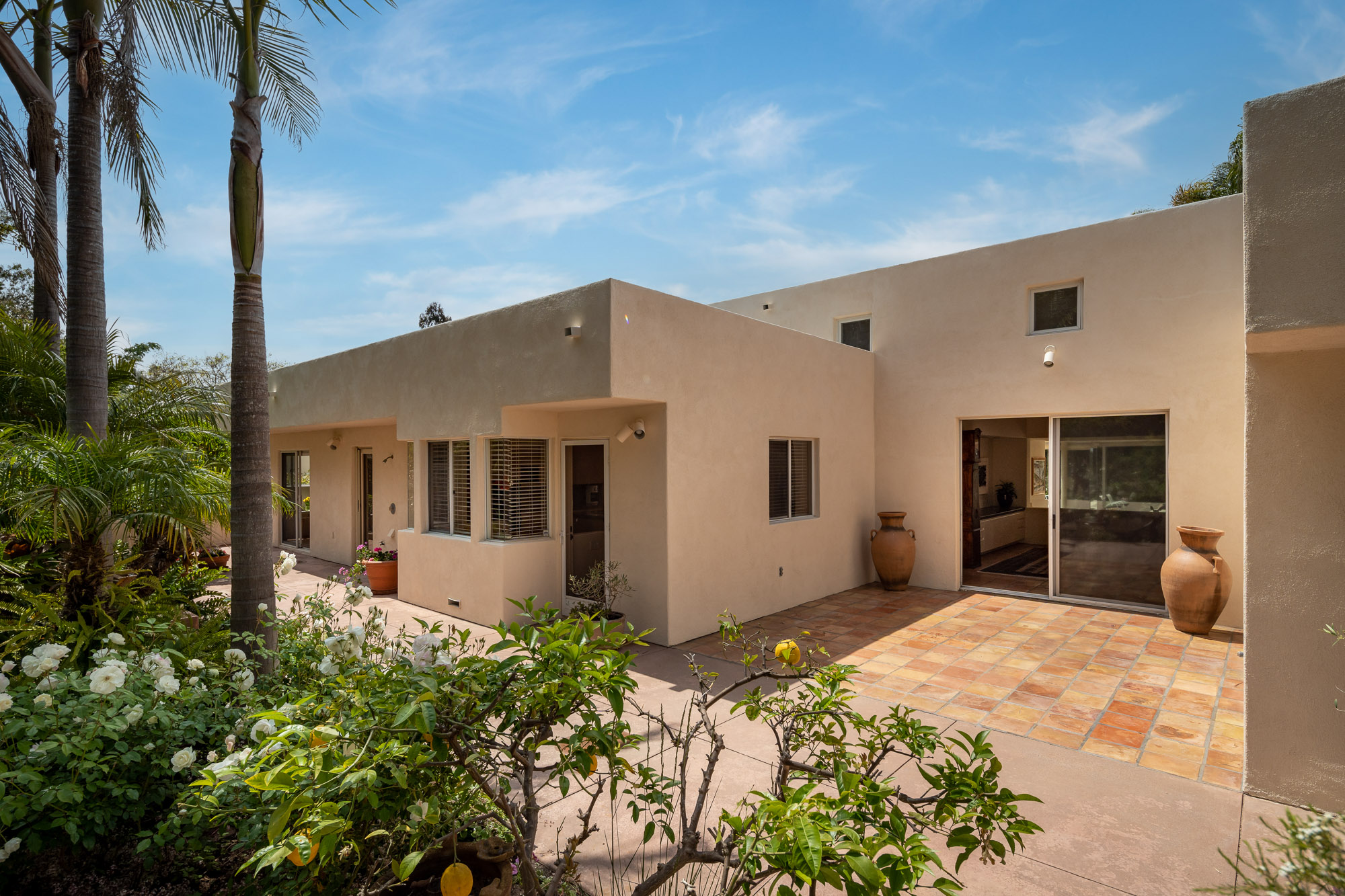 6067 Paseo Valencia 