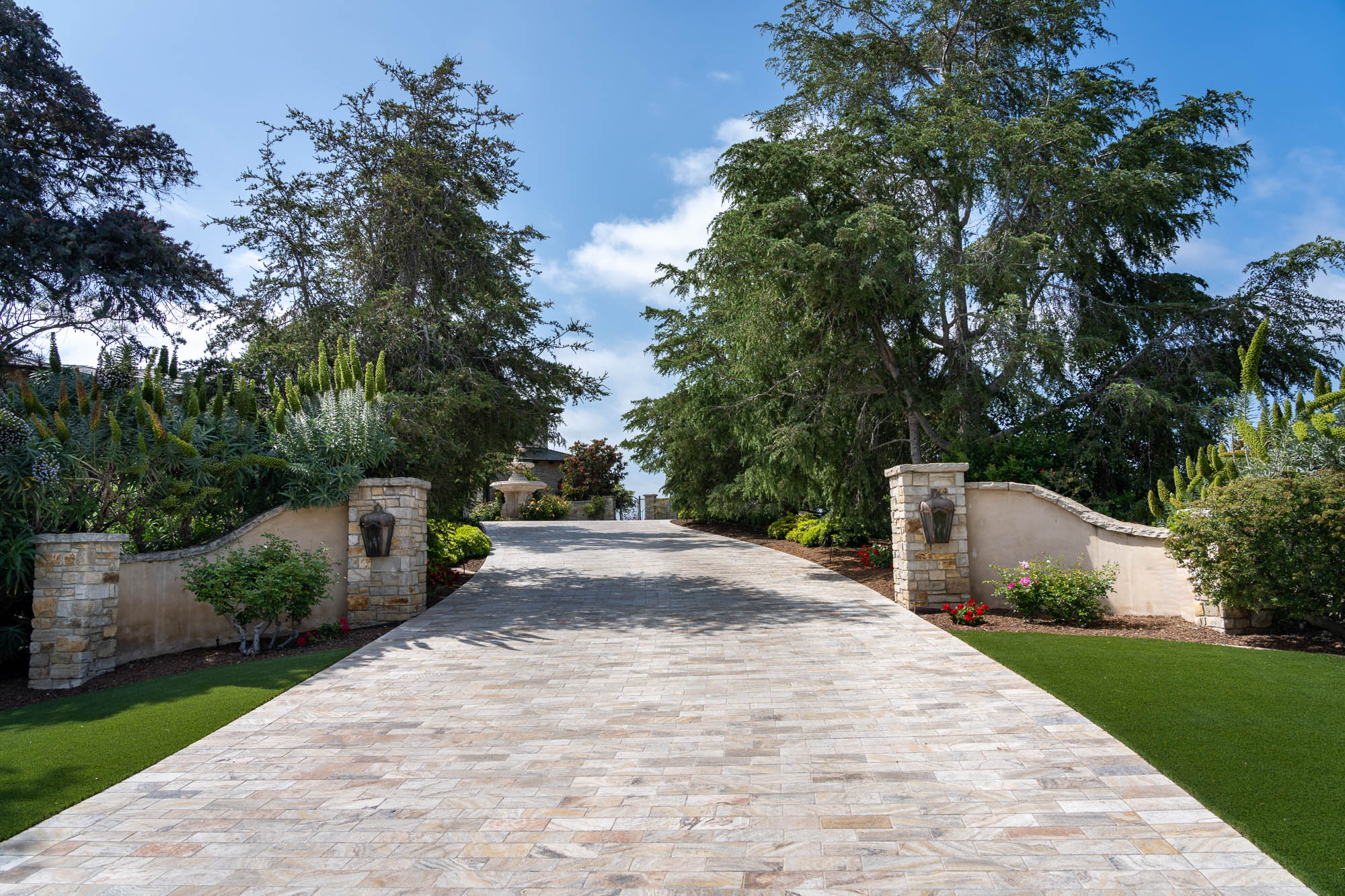 4954 Rancho Del Mar Trail 