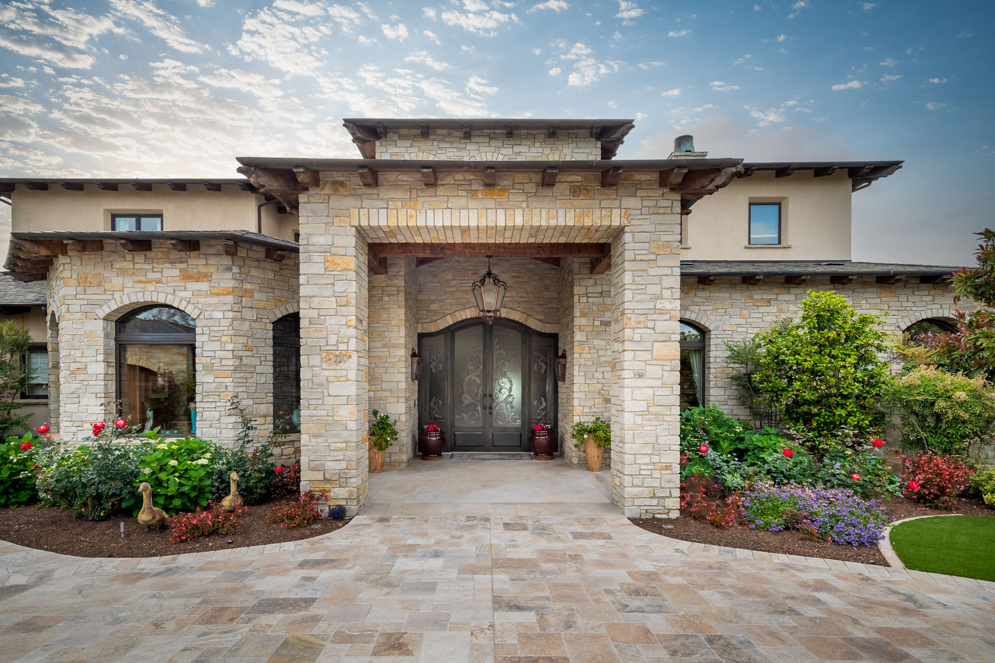 4954 Rancho Del Mar Trail 