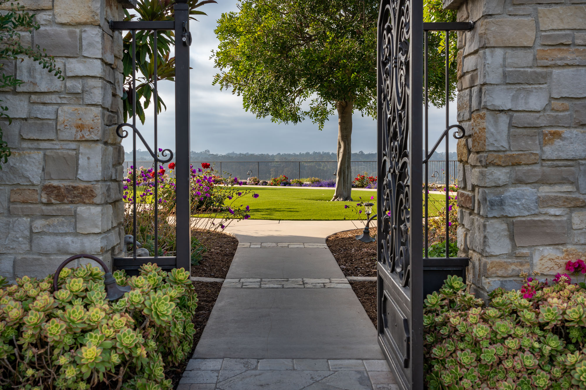 4954 Rancho Del Mar Trail 