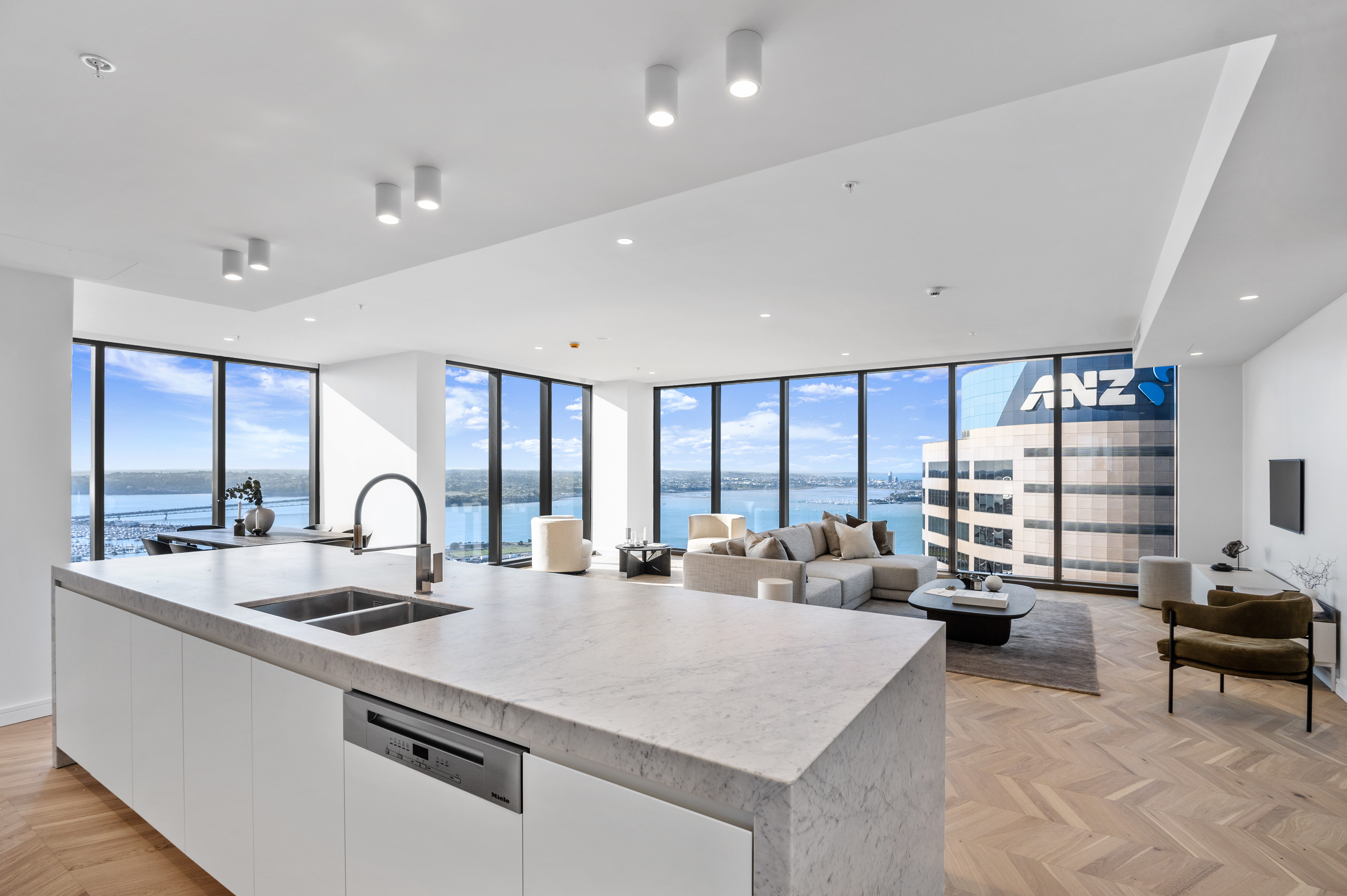 3801/51 Albert Street
