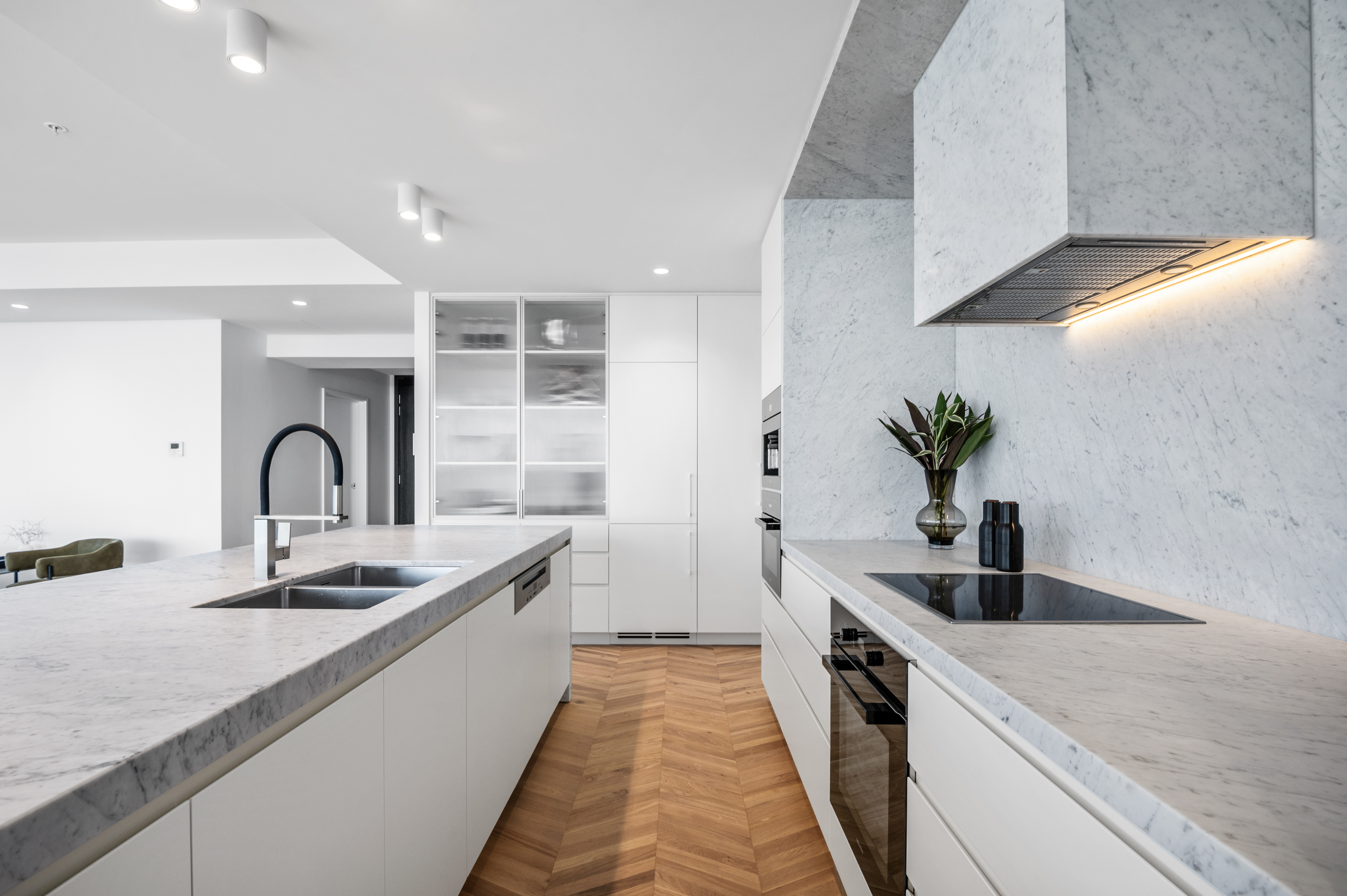 3801/51 Albert Street