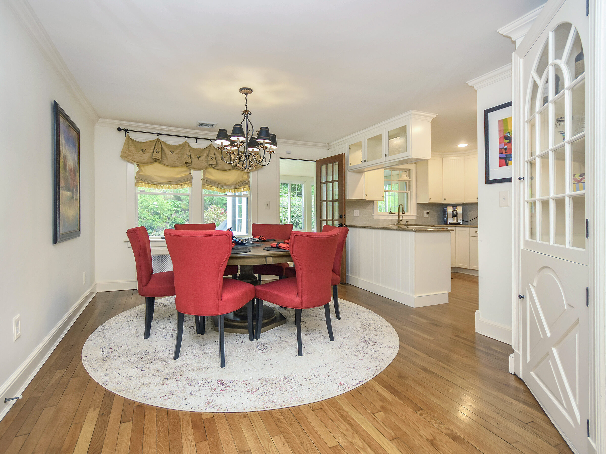 34 Amherst Court