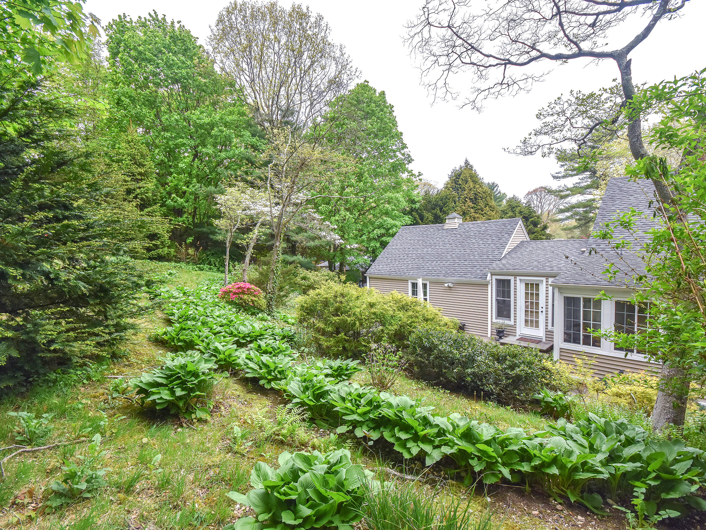 34 Amherst Court