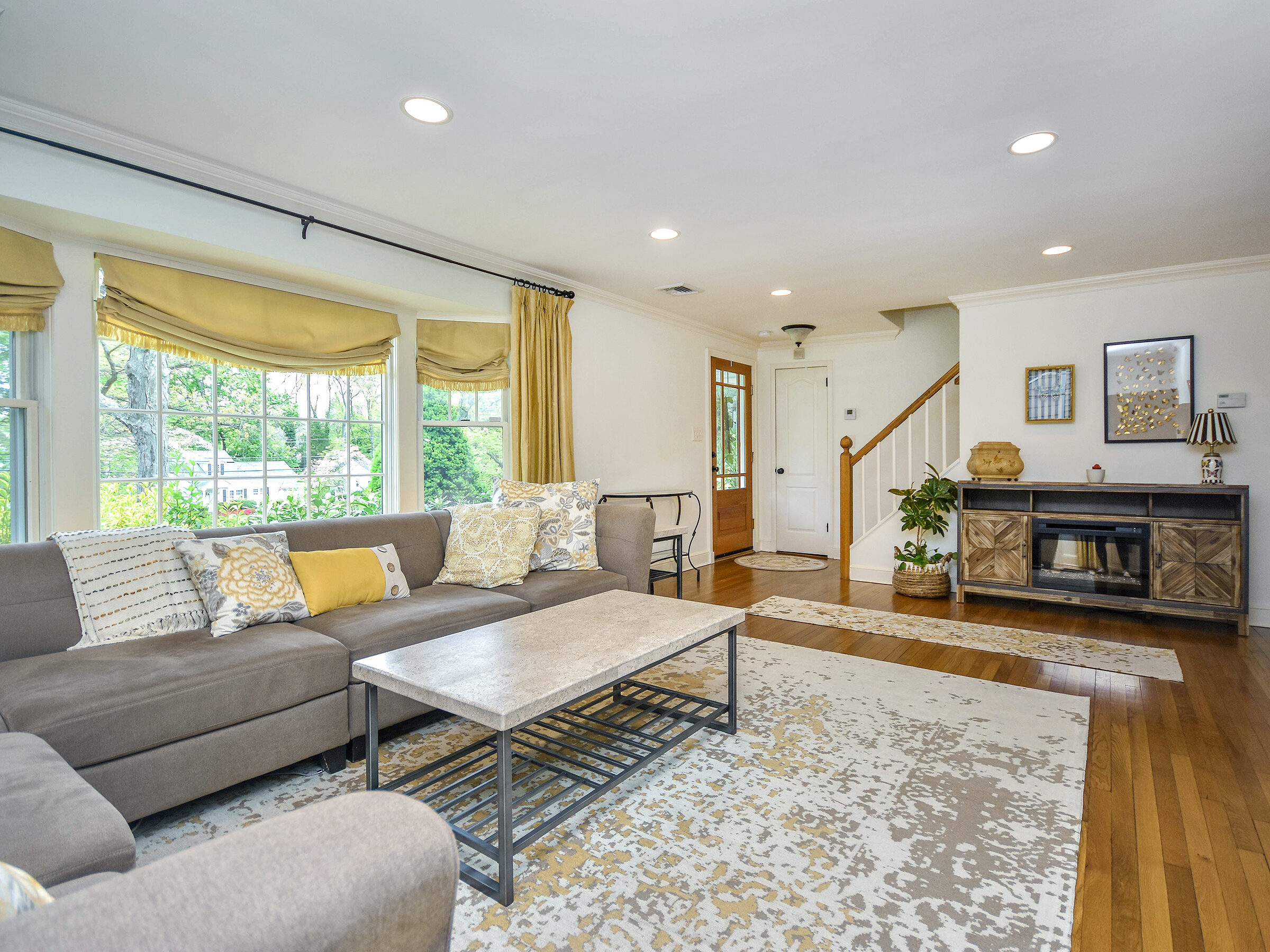 34 Amherst Court