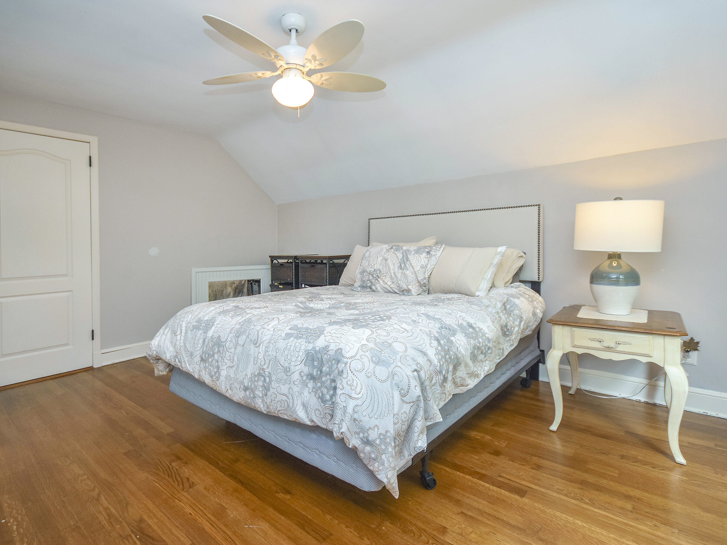 34 Amherst Court