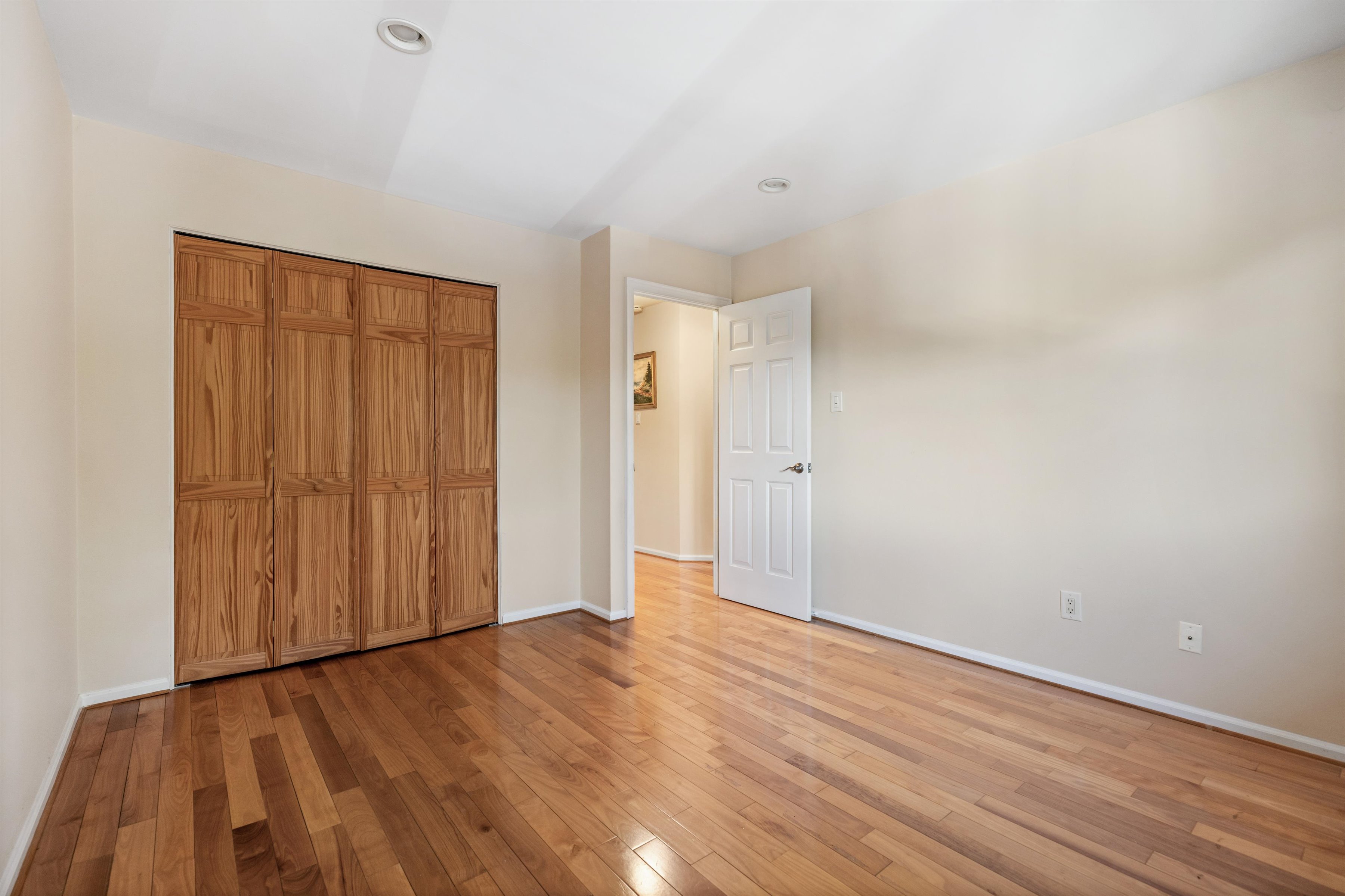 35 Essex Place 