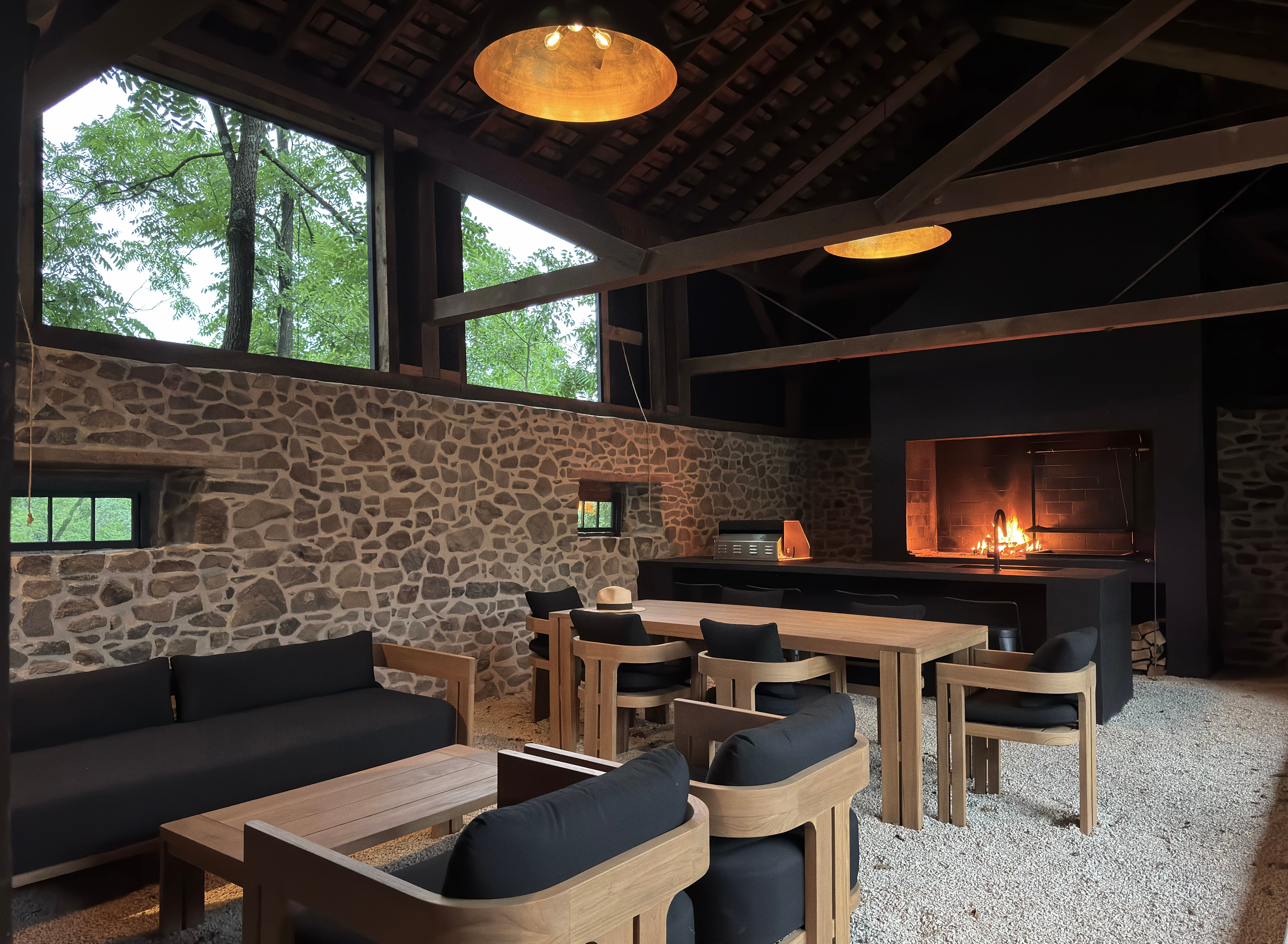 16 Street Road 