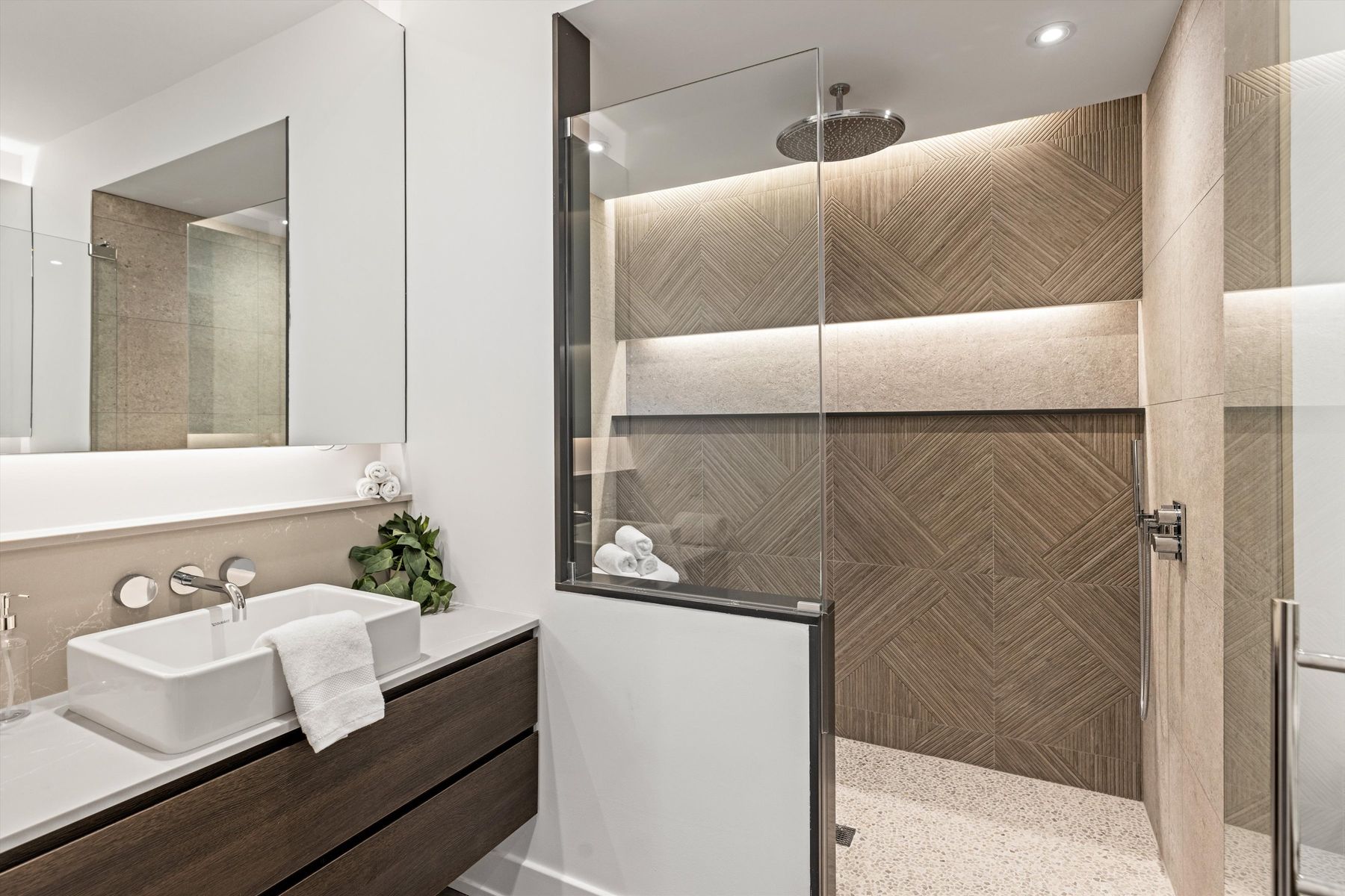 124 N 2nd Street Unit 2