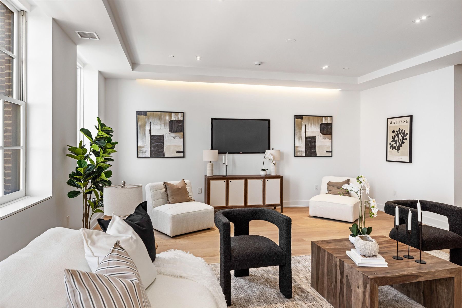 124 N 2nd Street Unit 2