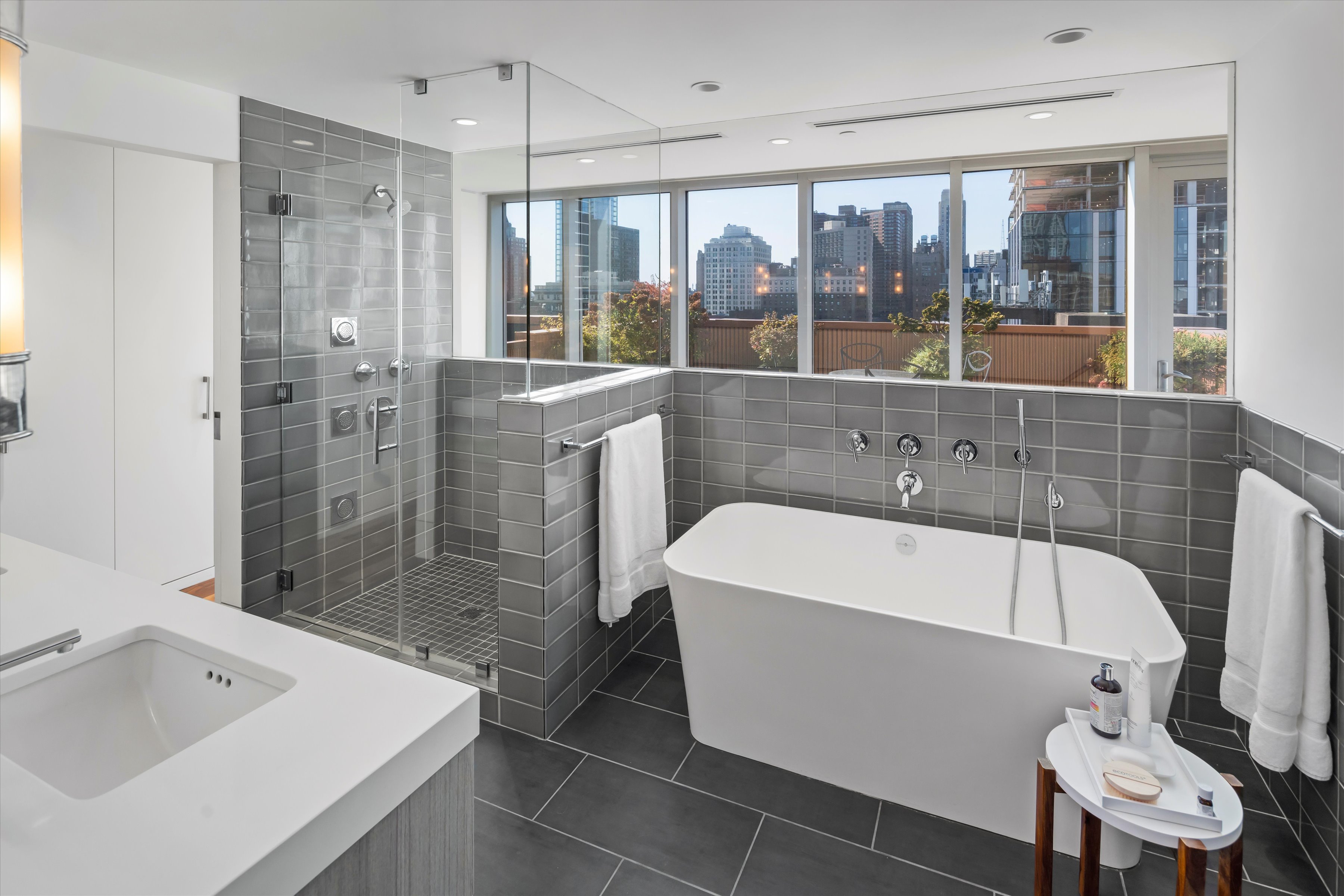 1101 Locust Street Penthouse 11E