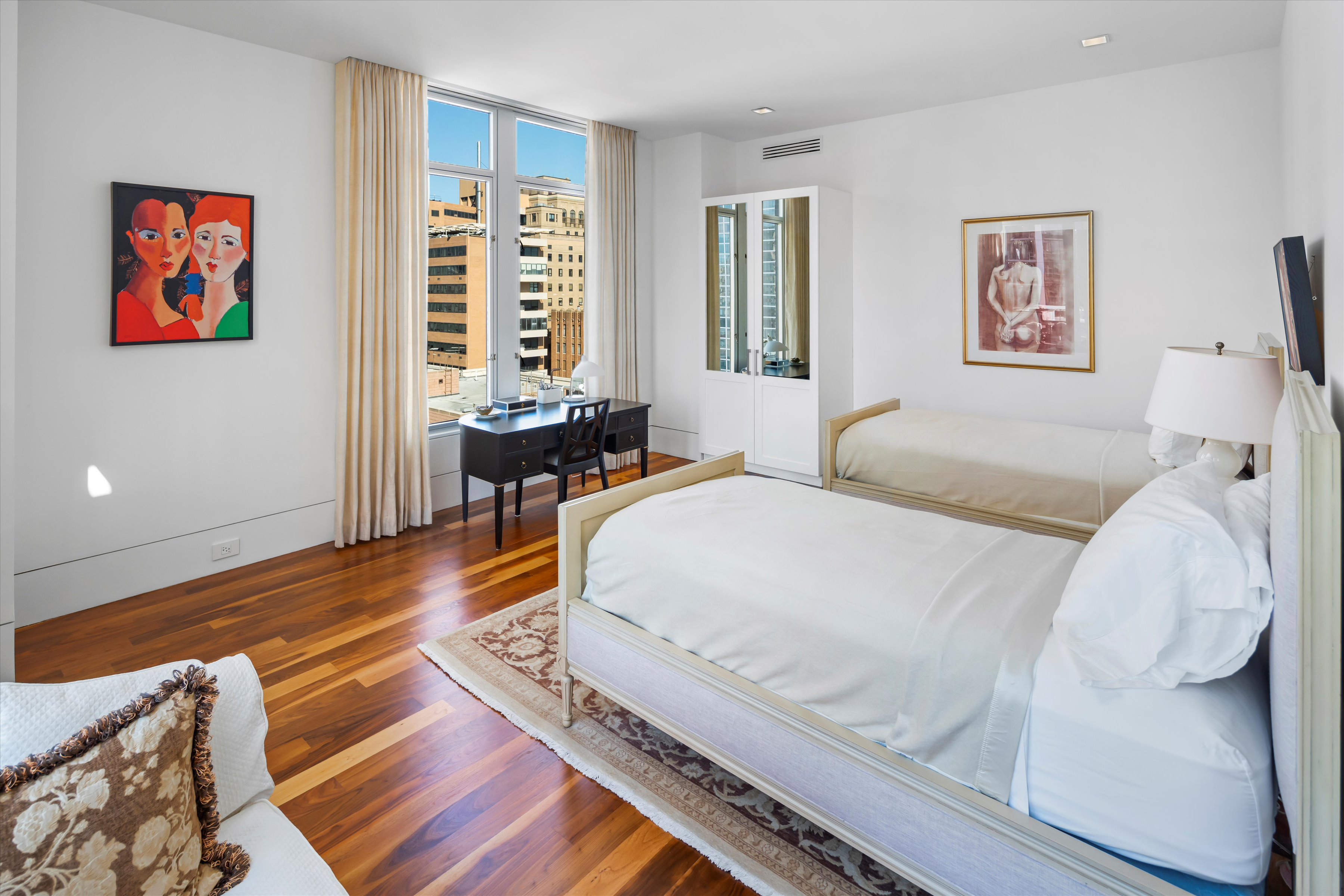 1101 Locust Street Penthouse 11E