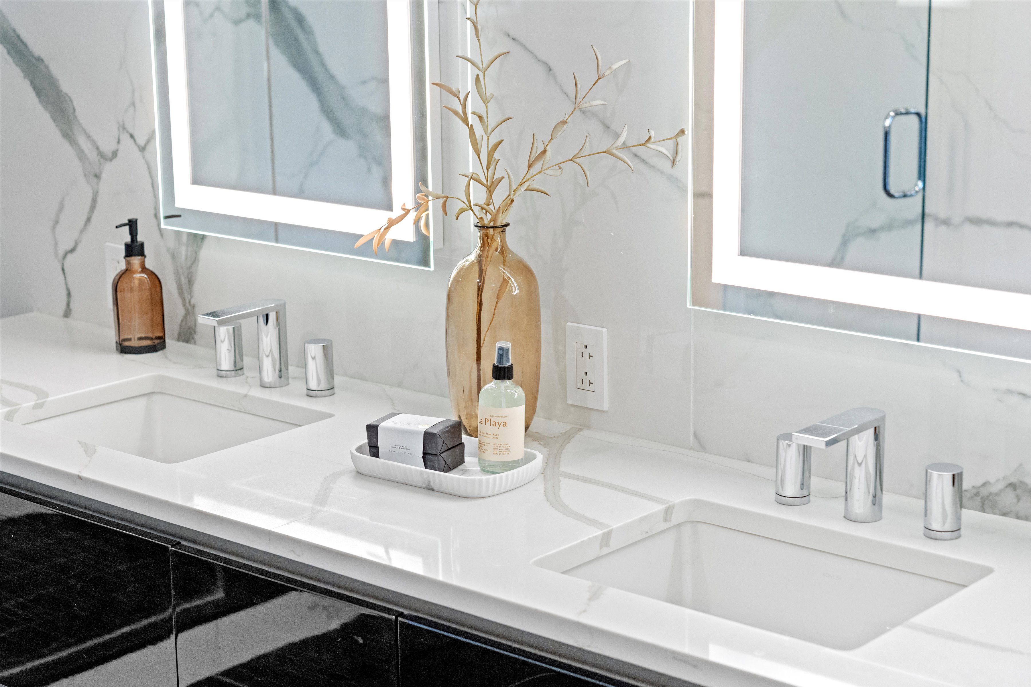 1911 Walnut Street 2703