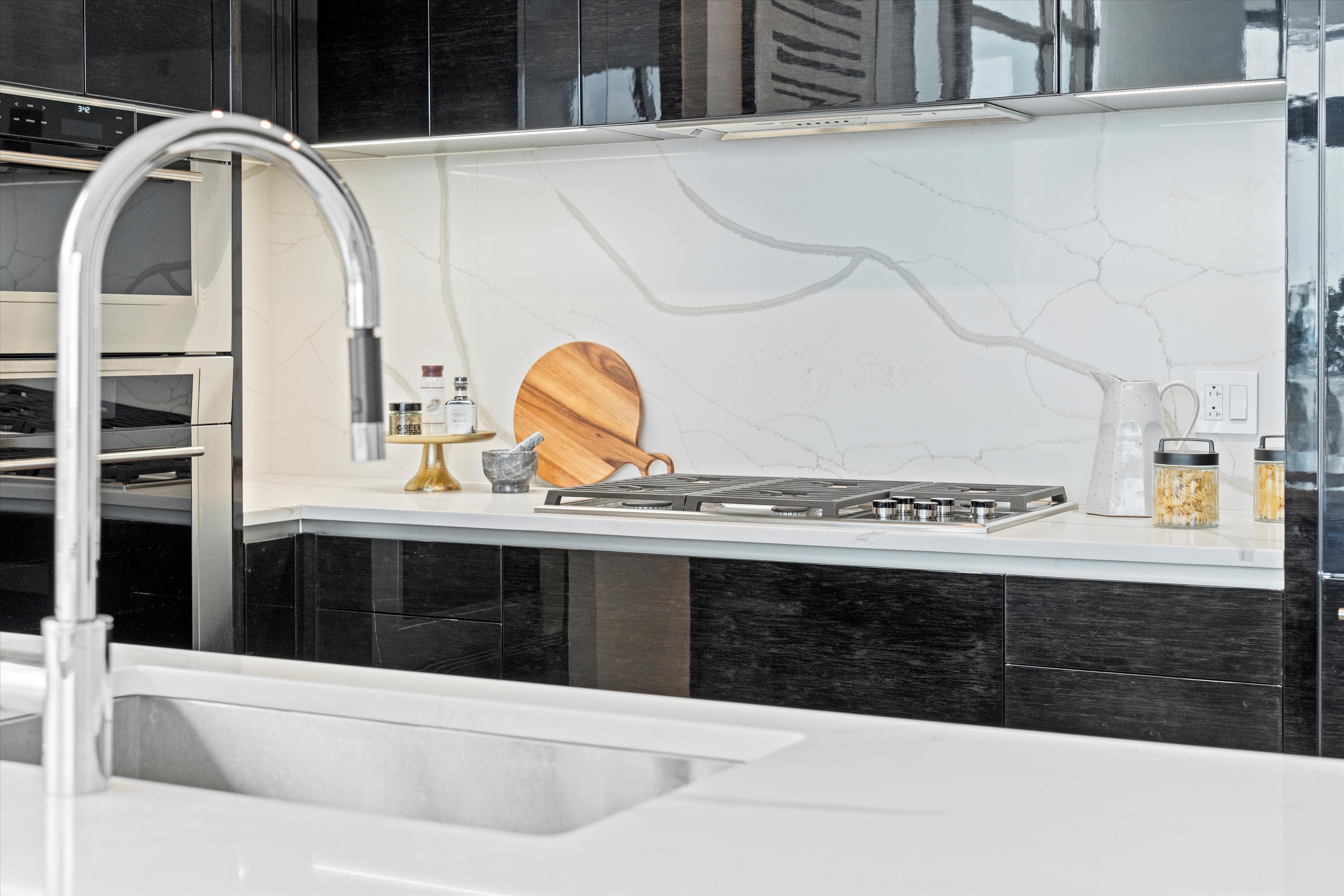 1911 Walnut Street 2703