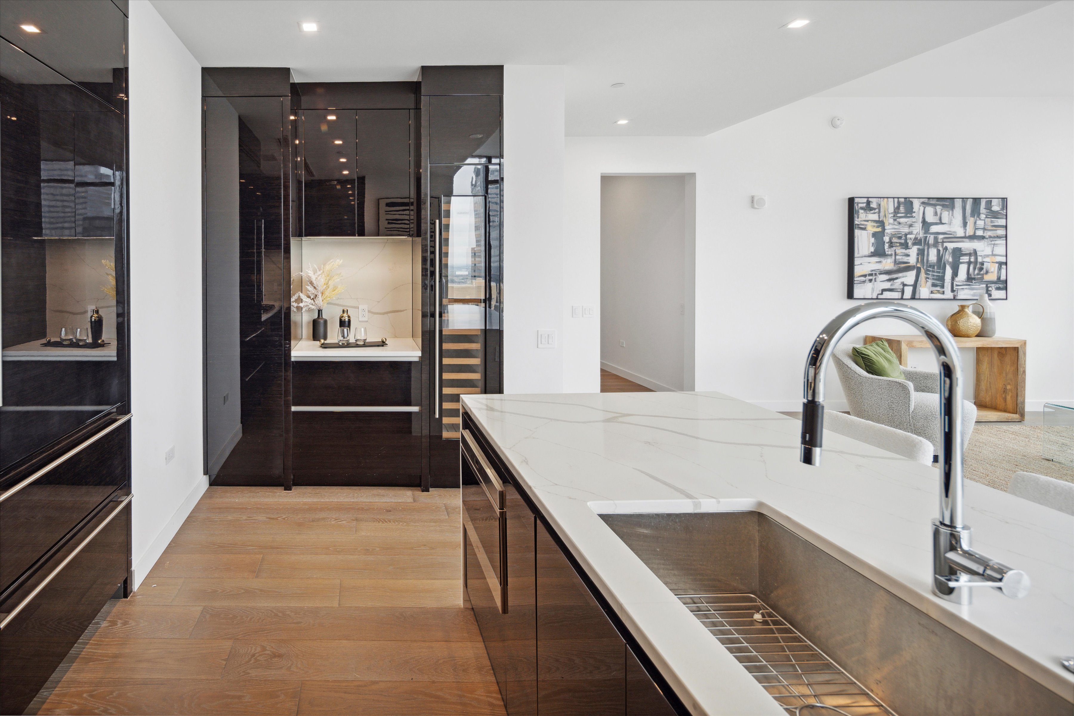 1911 Walnut Street 2703