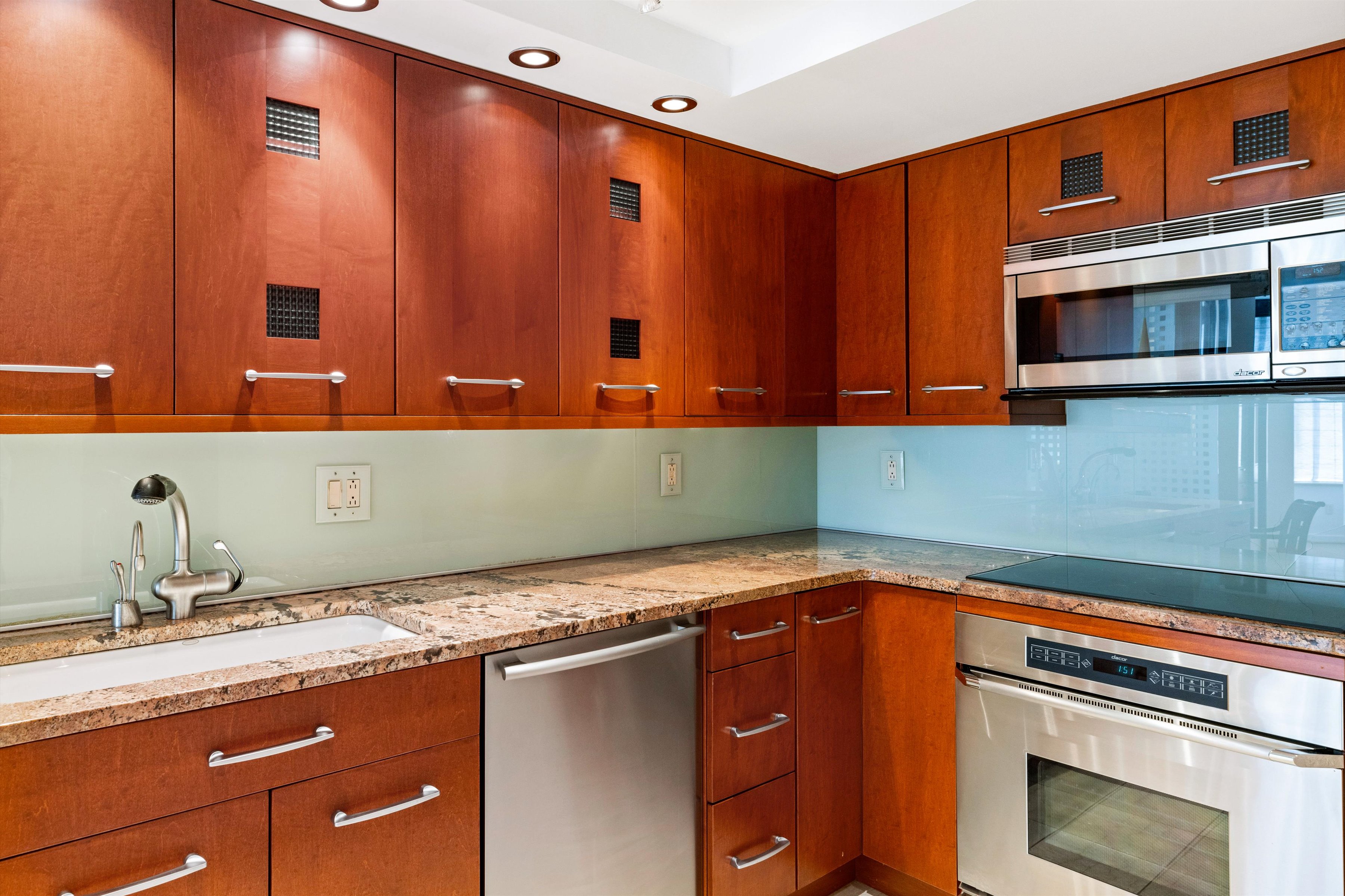 210 West Rittenhouse Square Unit 1007