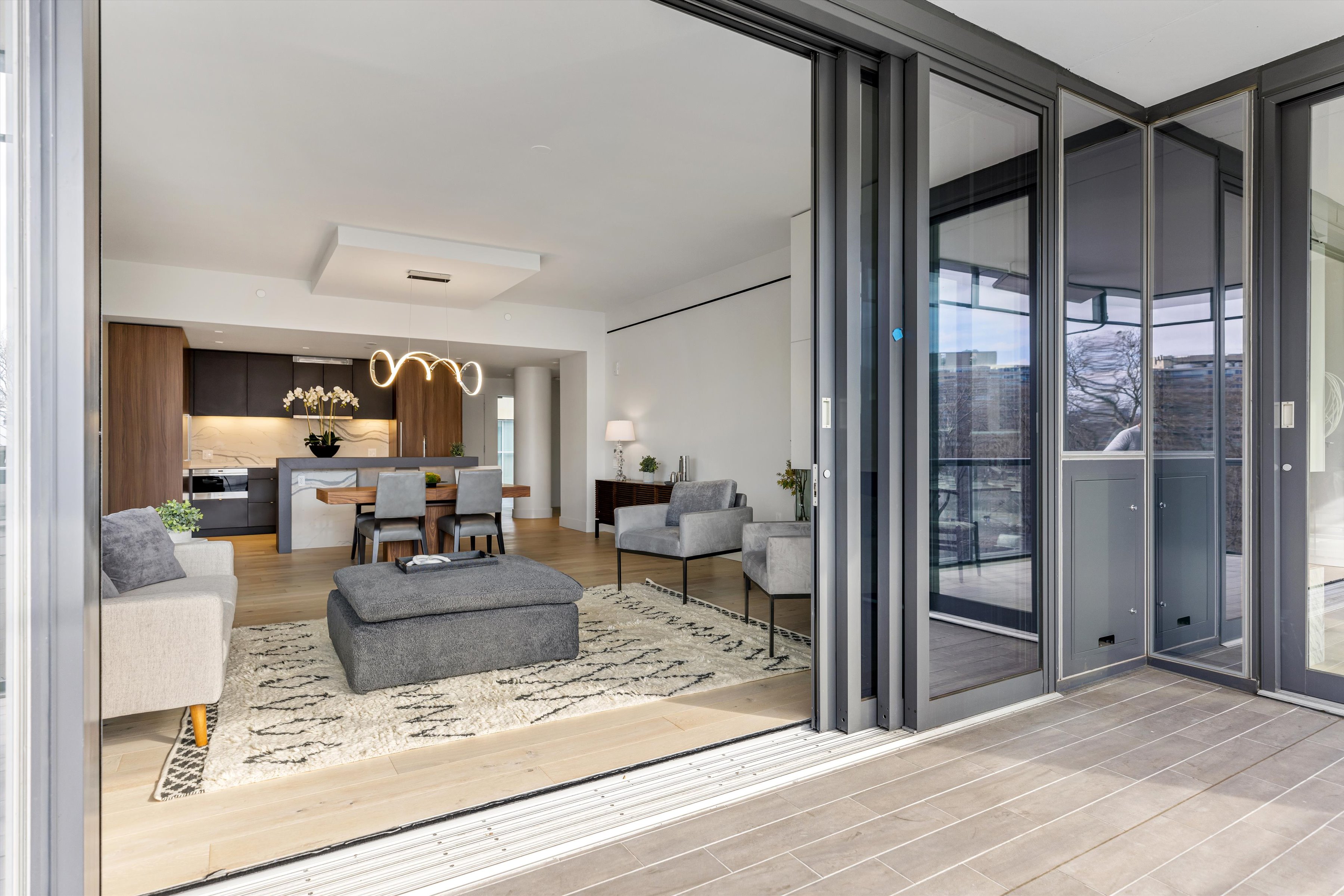 2100 Hamilton Street Unit 3B