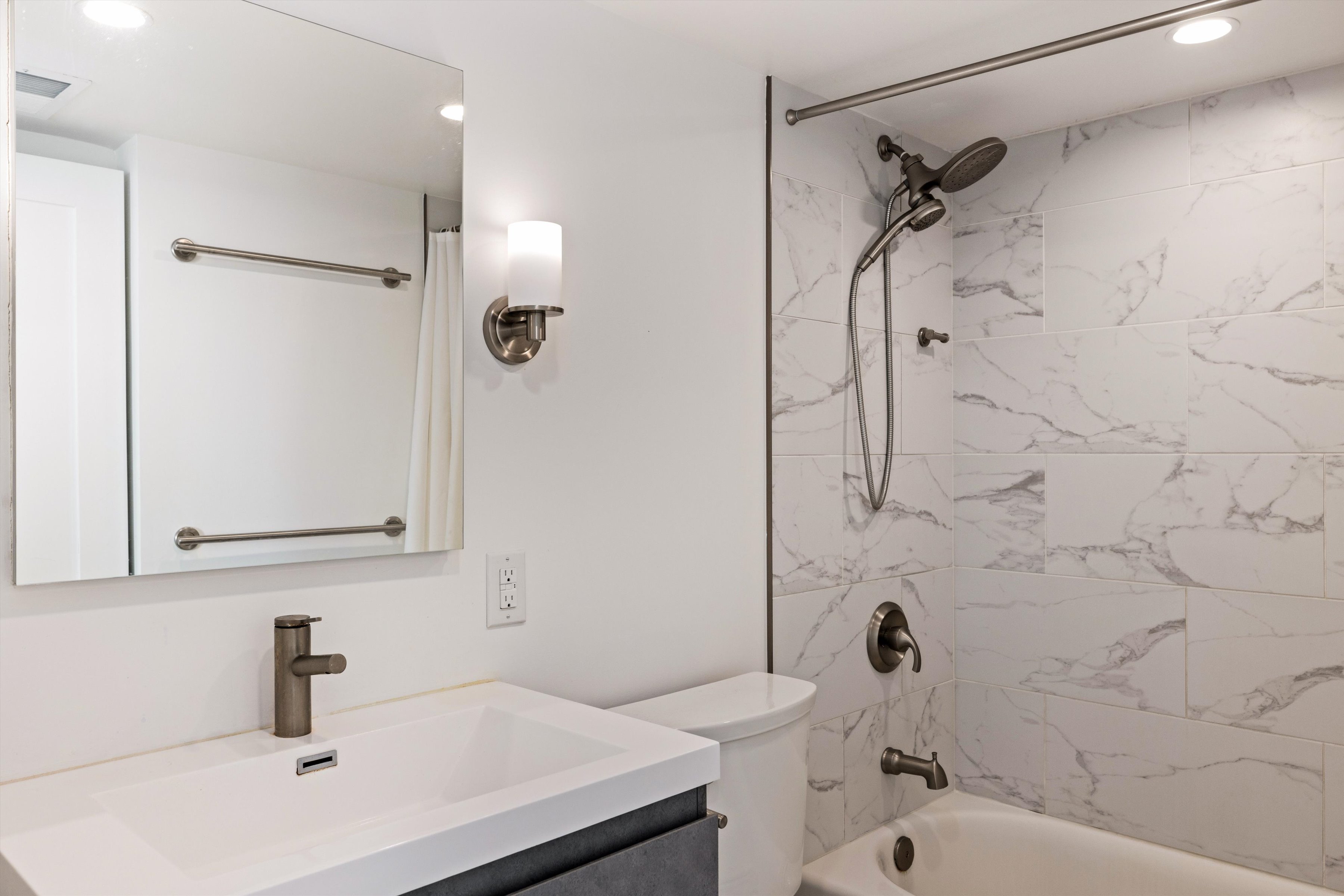 224-30 West Rittenhouse Square Unit 1706