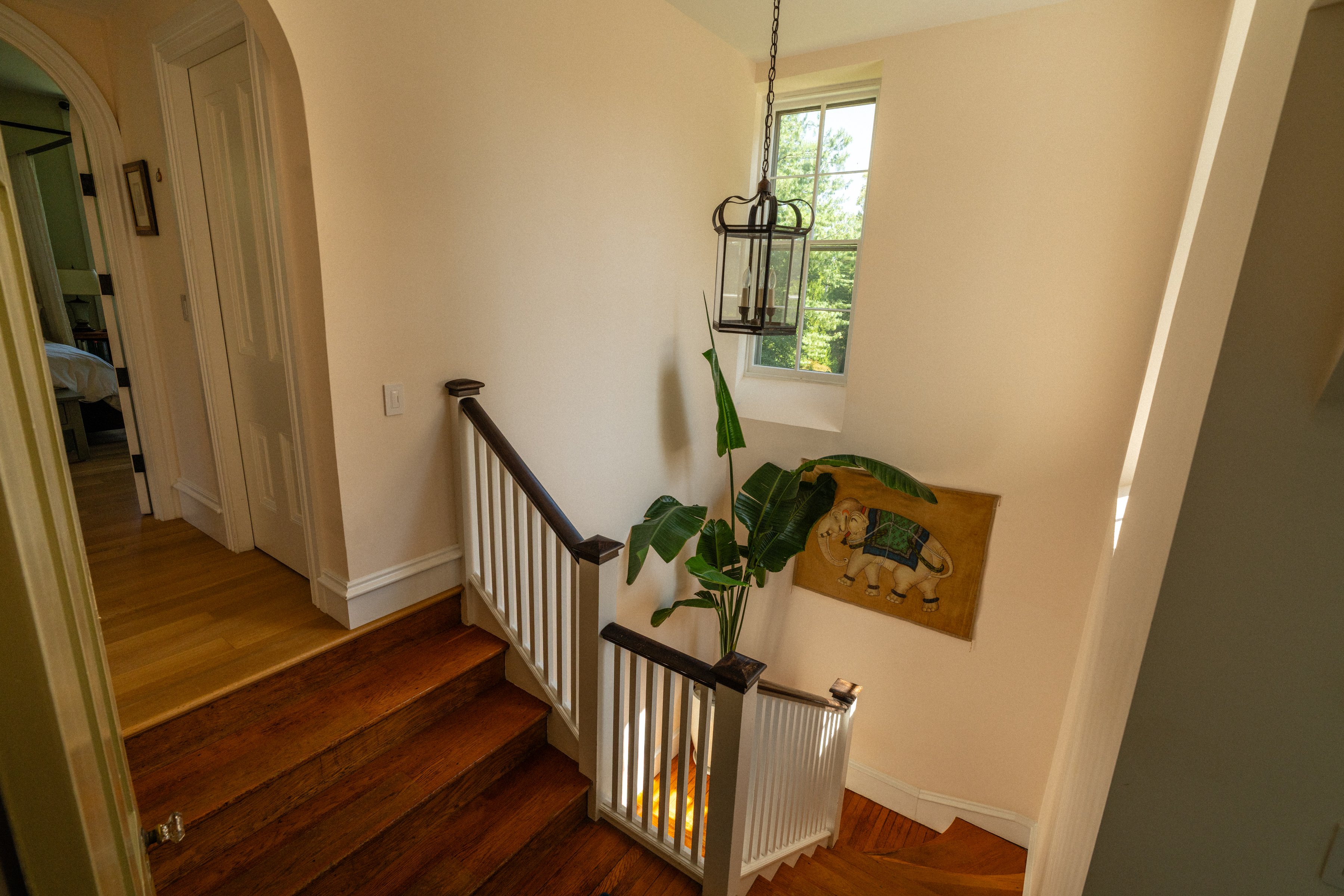 400 E. Evergreen Avenue 