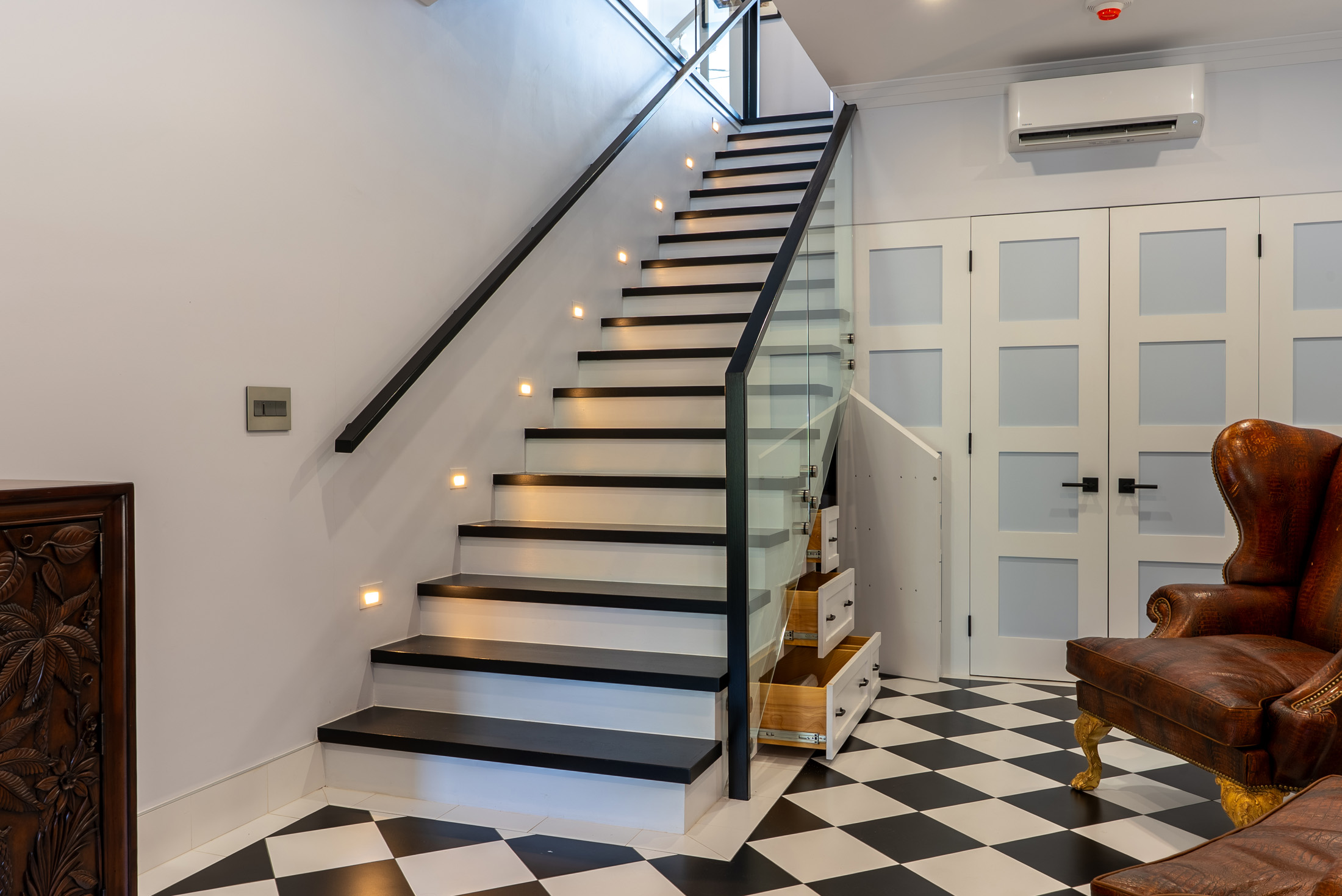 Shoreby House 27 Harbour Road