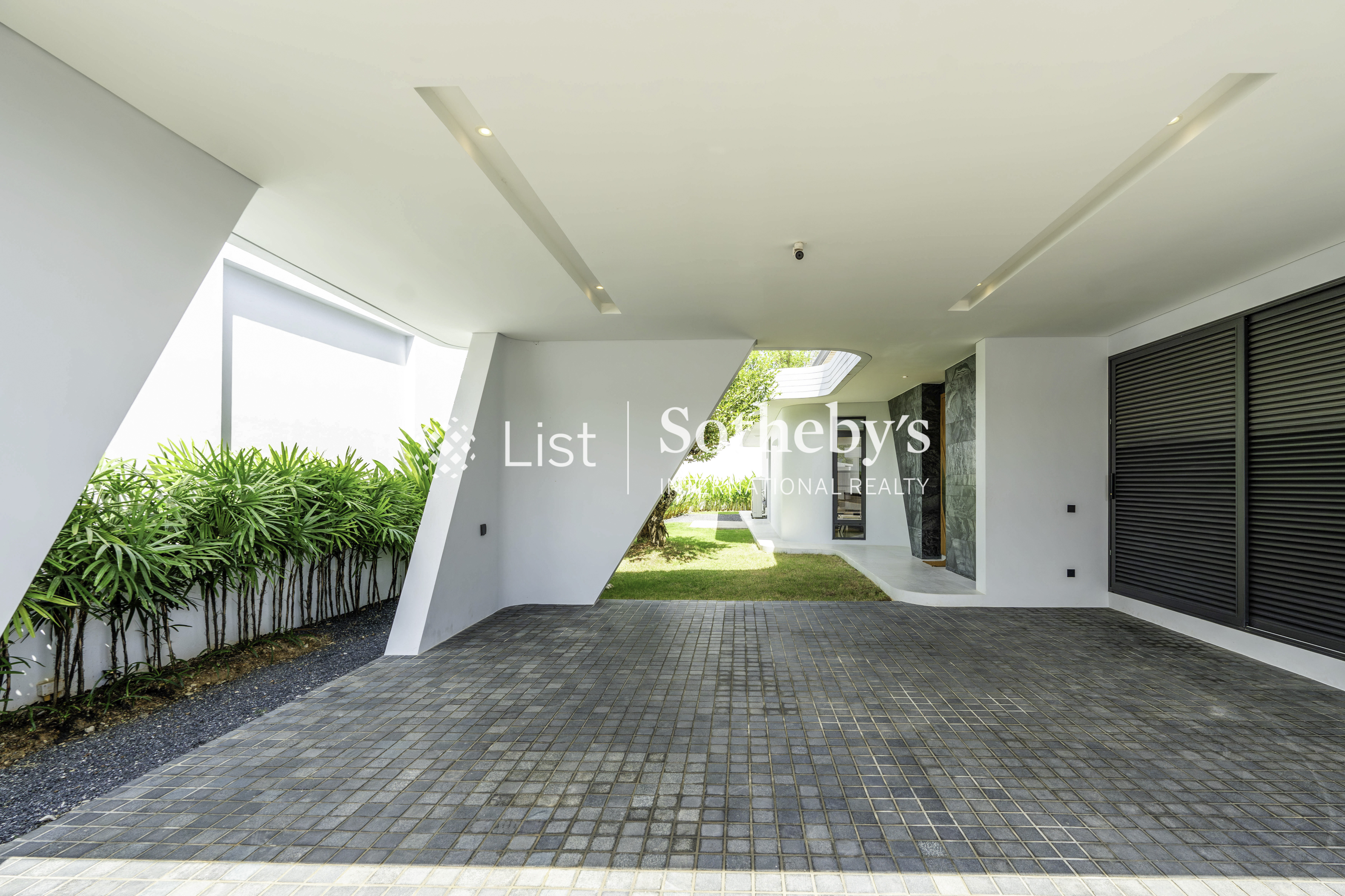Botanica The Valley Four Bedroom Ultra Modern Villa within Gated Estate