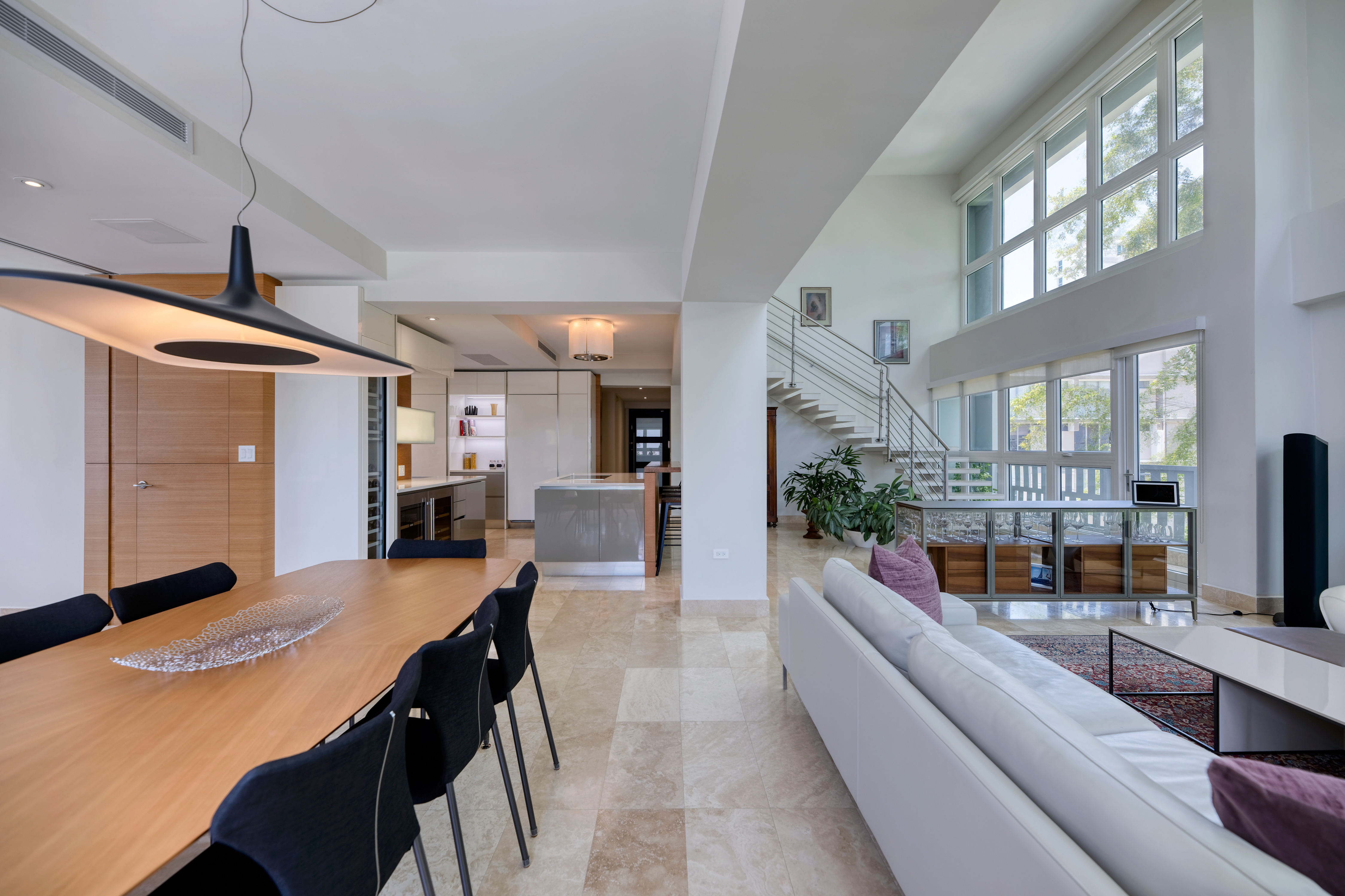 1364 Wilson Ave., PH 512