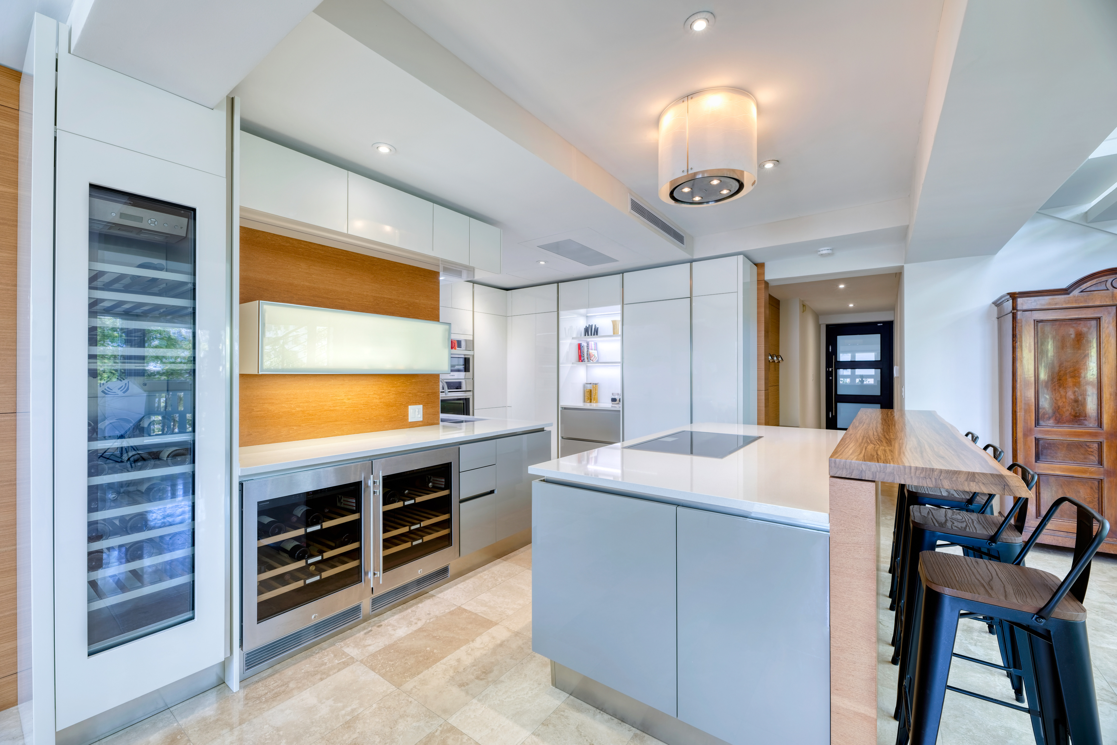 1364 Wilson Ave., PH 512