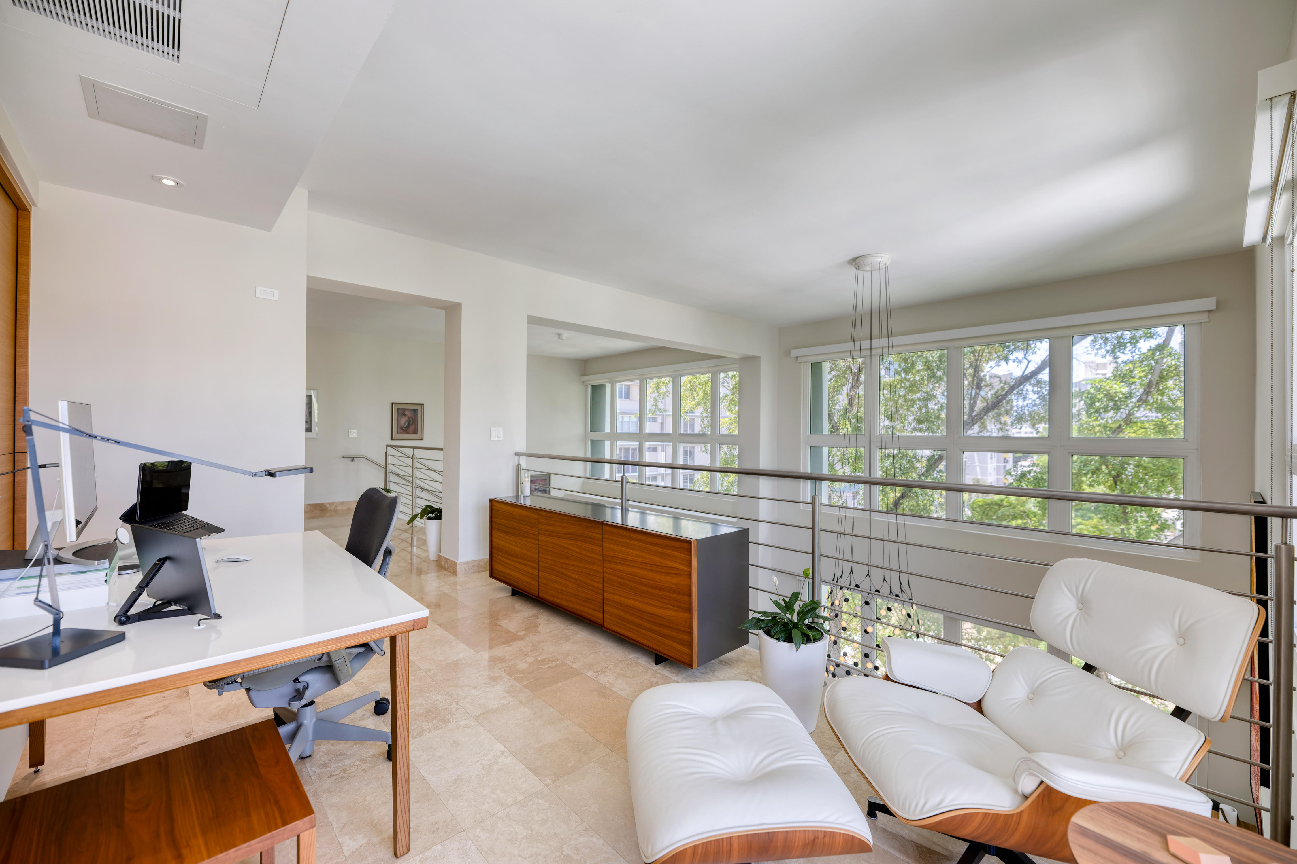 1364 Wilson Ave., PH 512