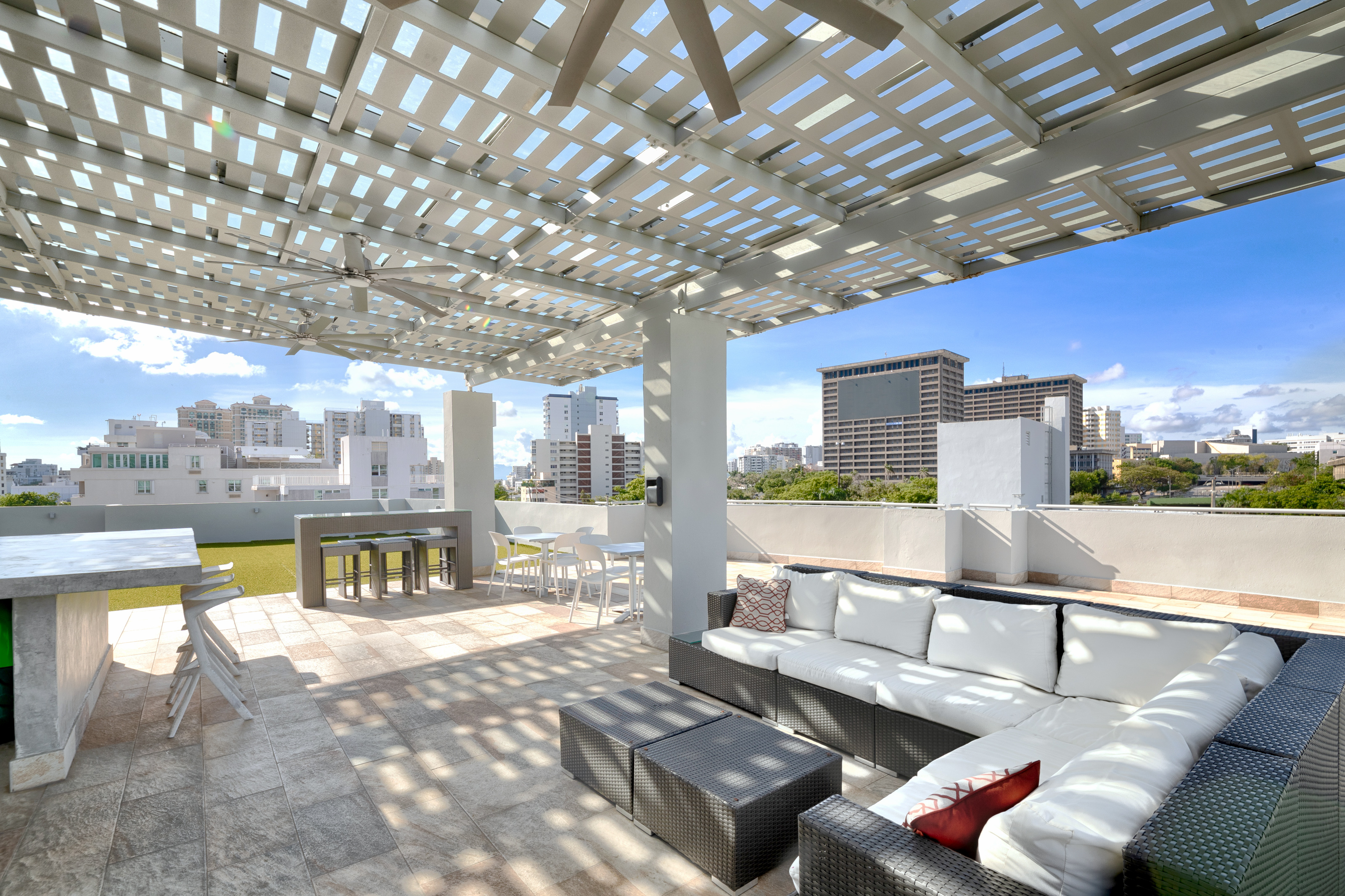 1364 Wilson Ave., PH 512