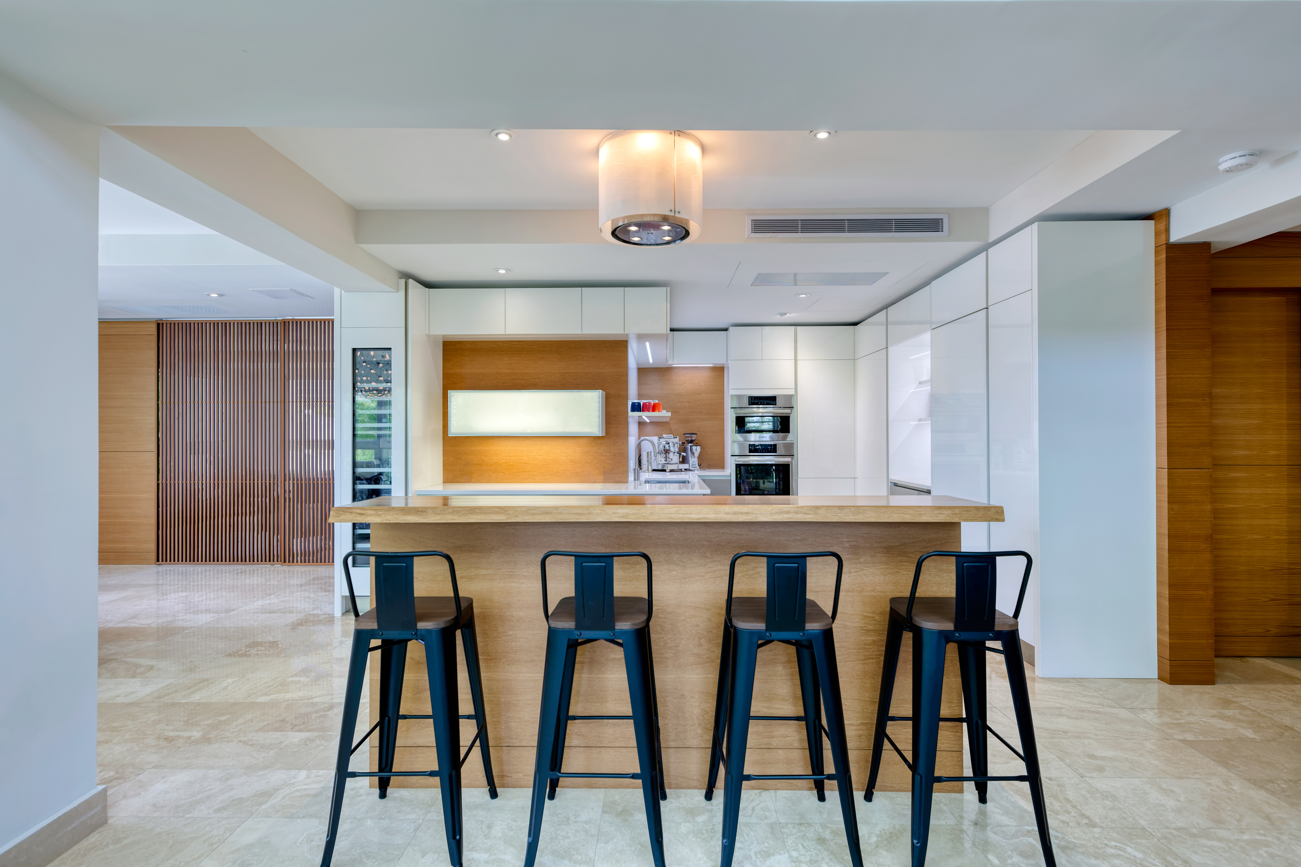 1364 Wilson Ave., PH 512