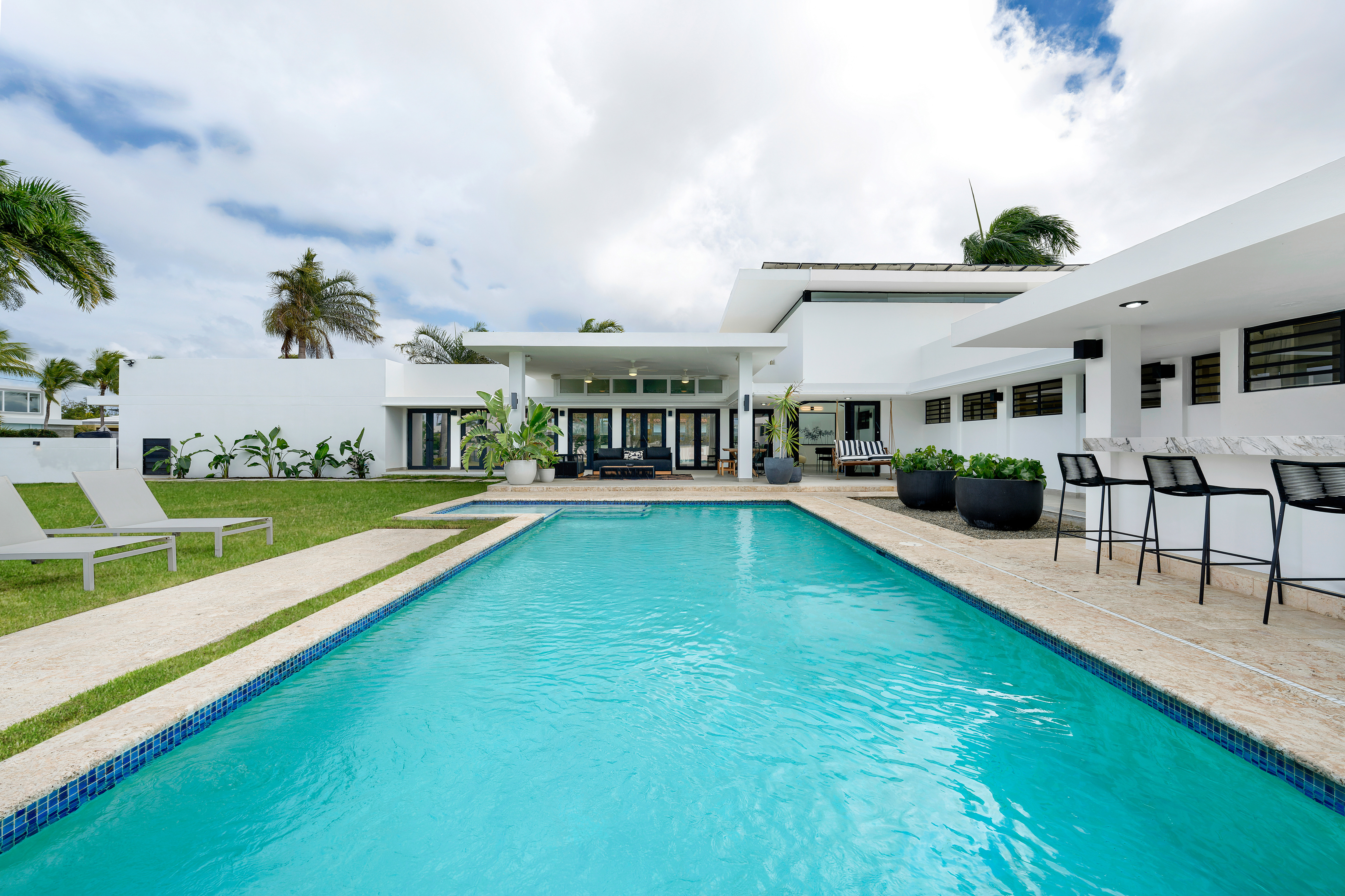 G22 Granada St., Vistamar Marina East