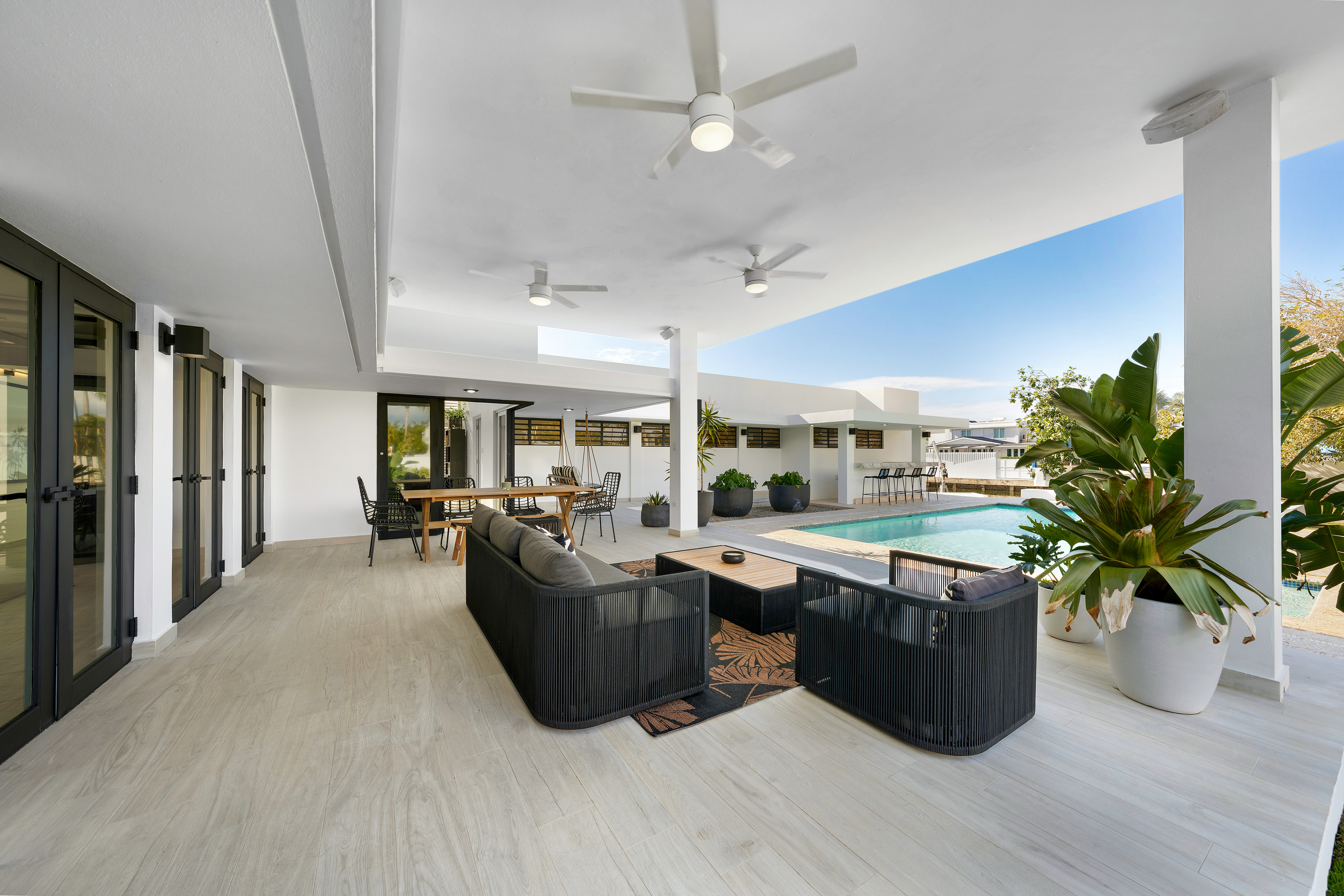 G22 Granada St., Vistamar Marina East