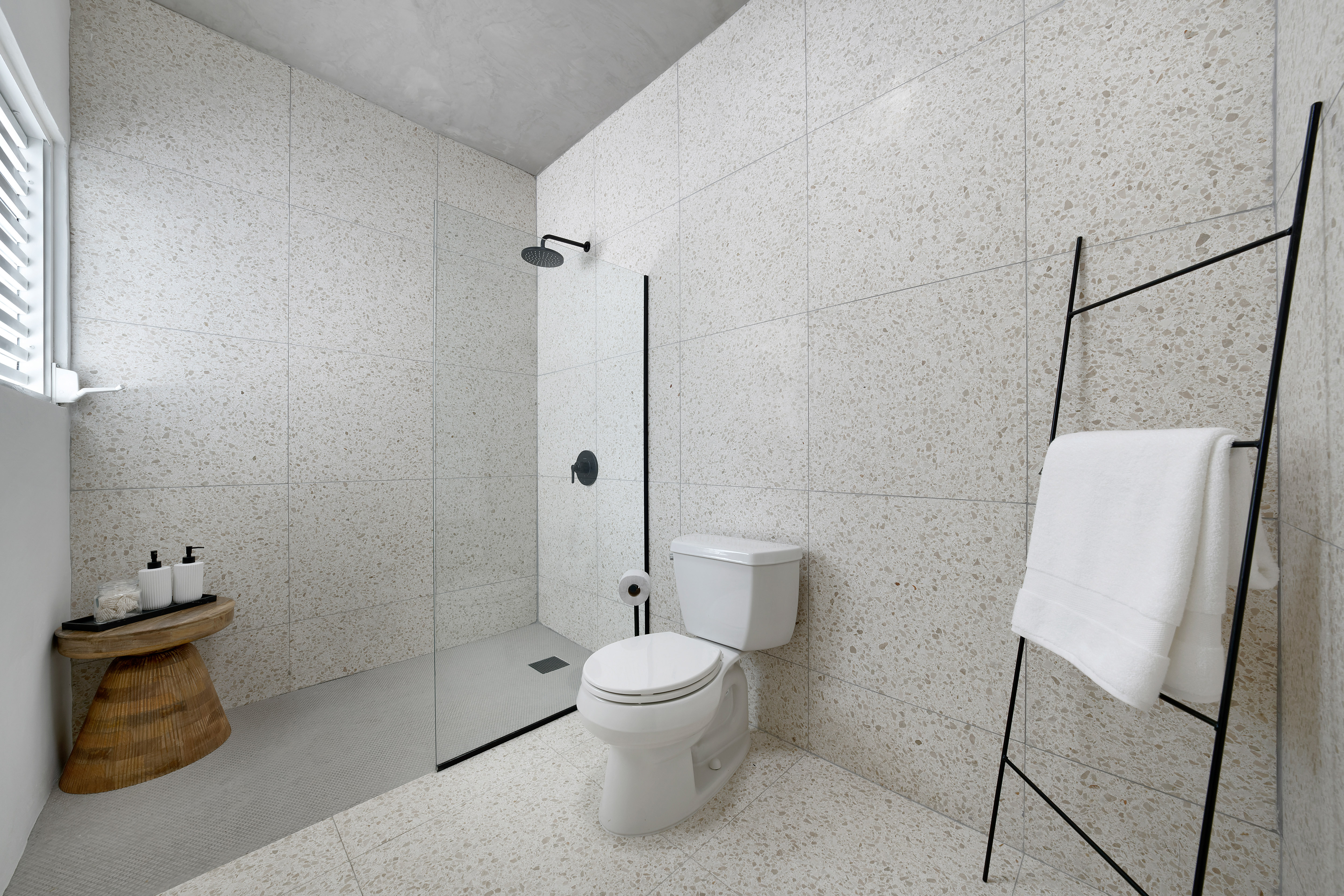 G22 Granada St., Vistamar Marina East