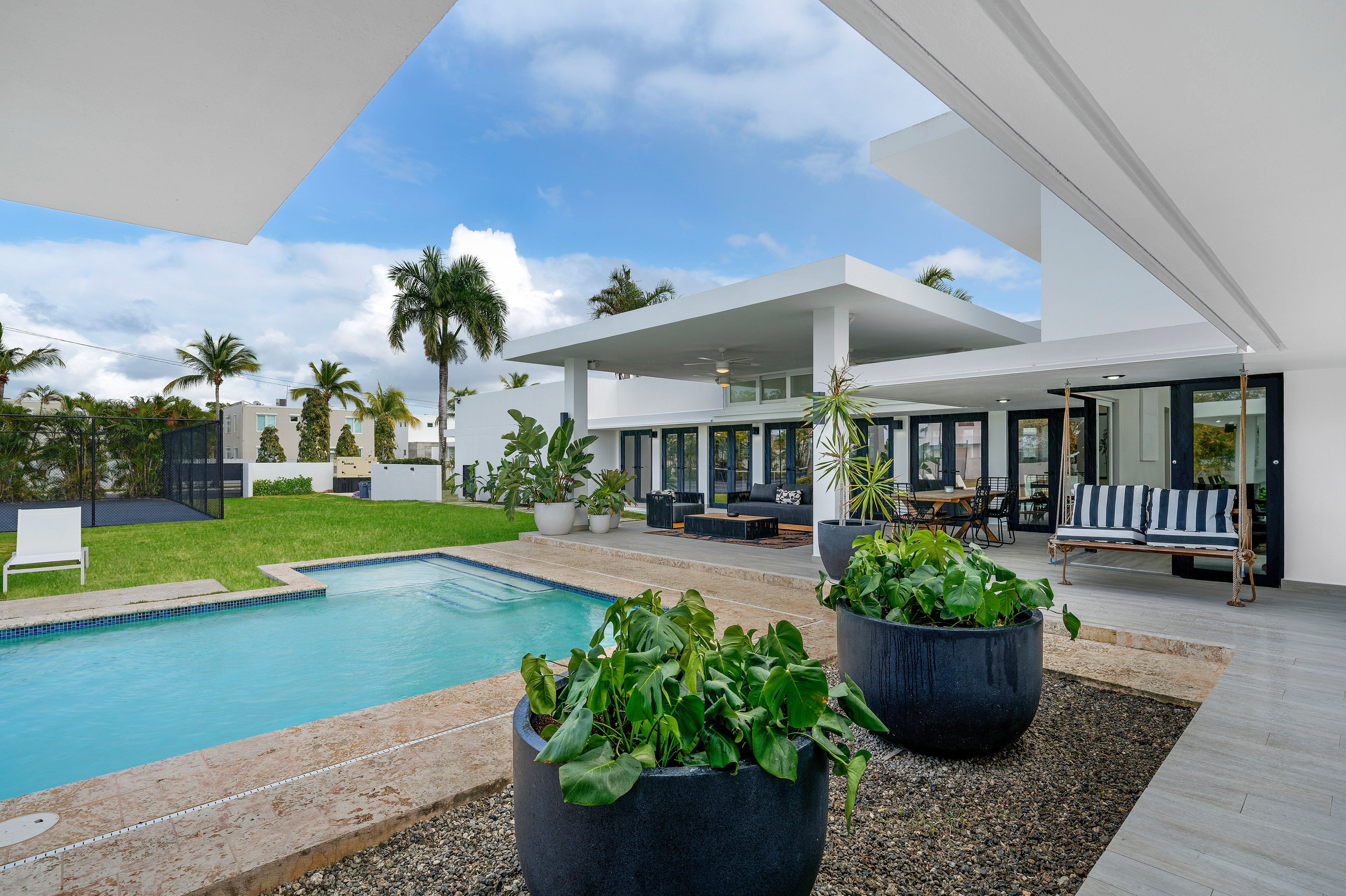 G22 Granada St., Vistamar Marina East