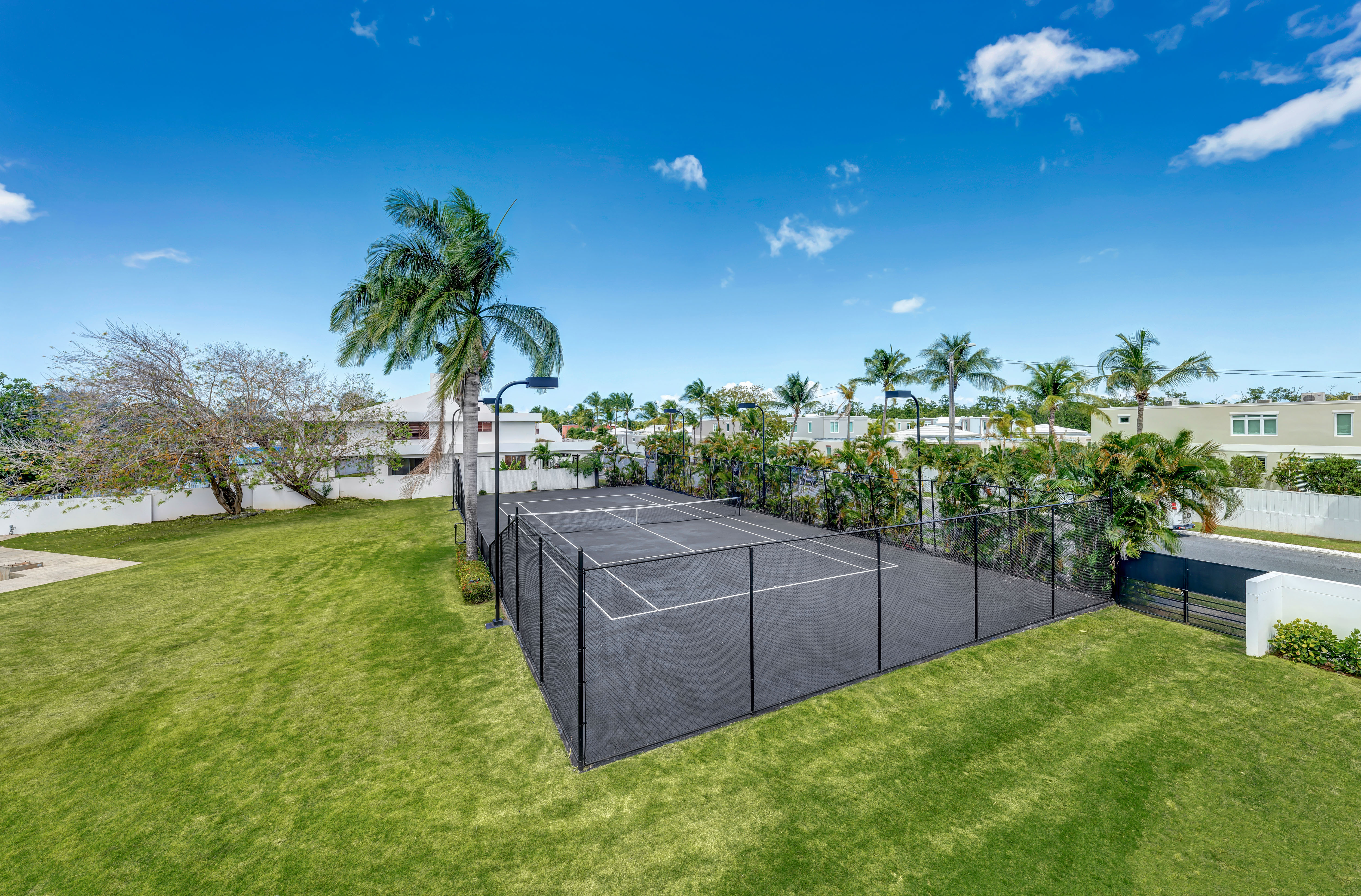 G22 Granada St., Vistamar Marina East