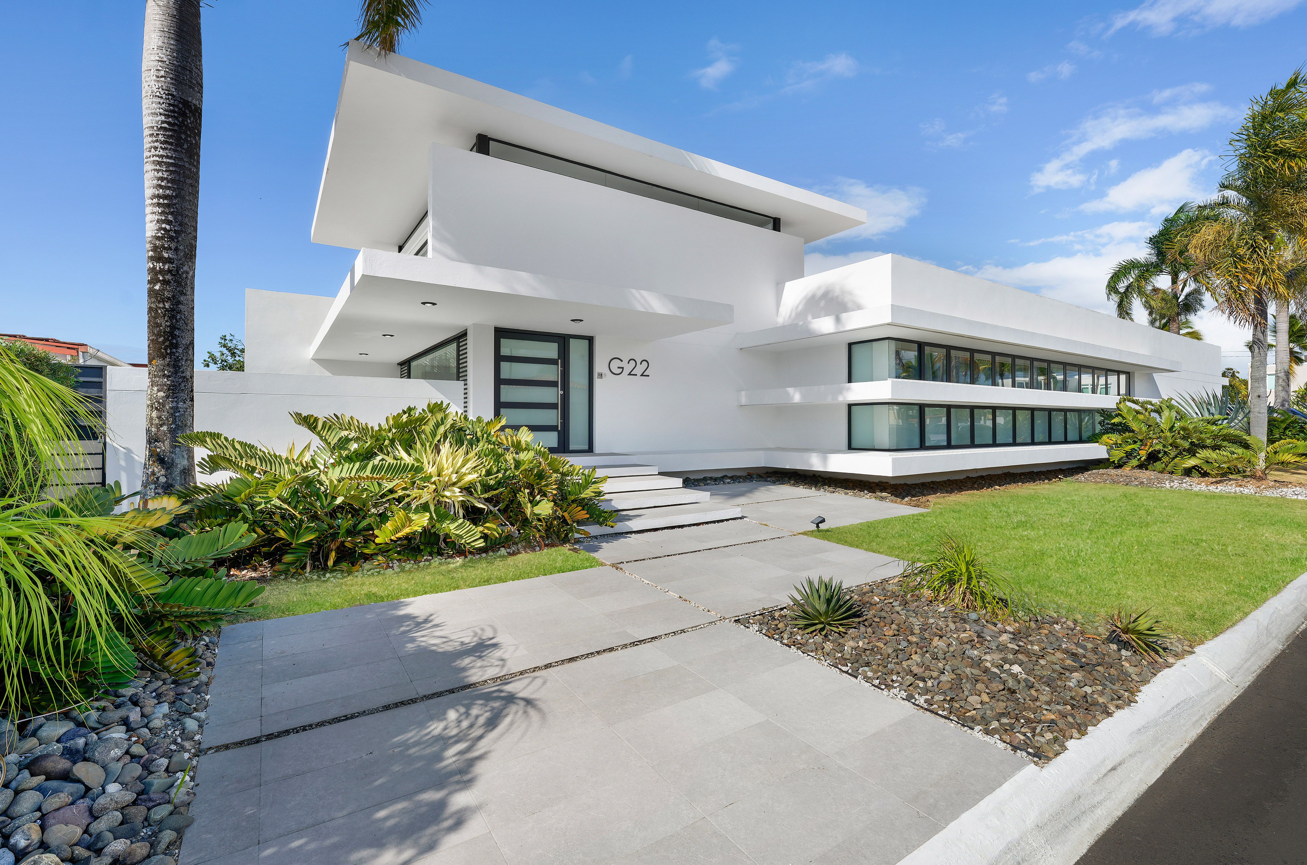 G22 Granada St., Vistamar Marina East