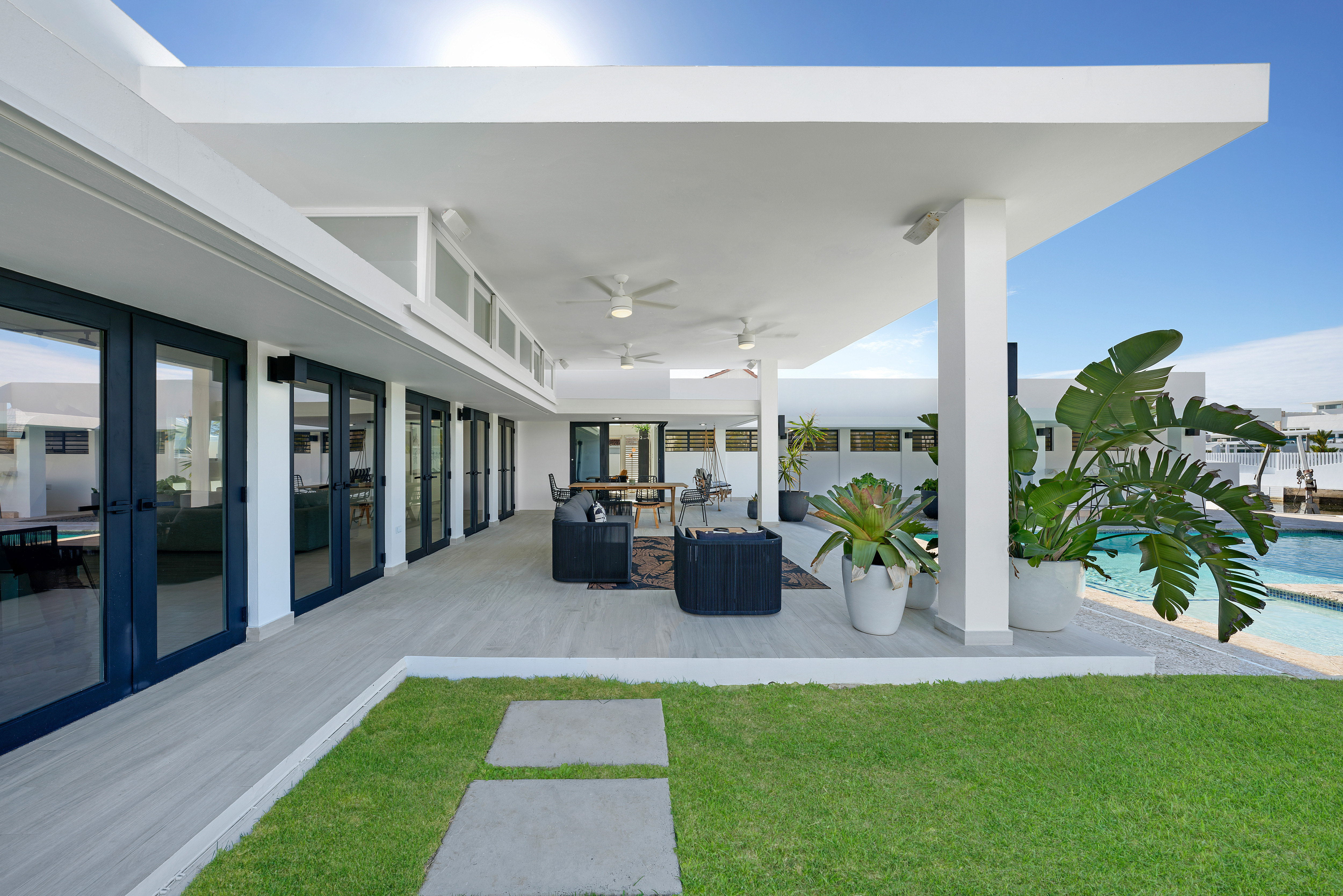 G22 Granada St., Vistamar Marina East