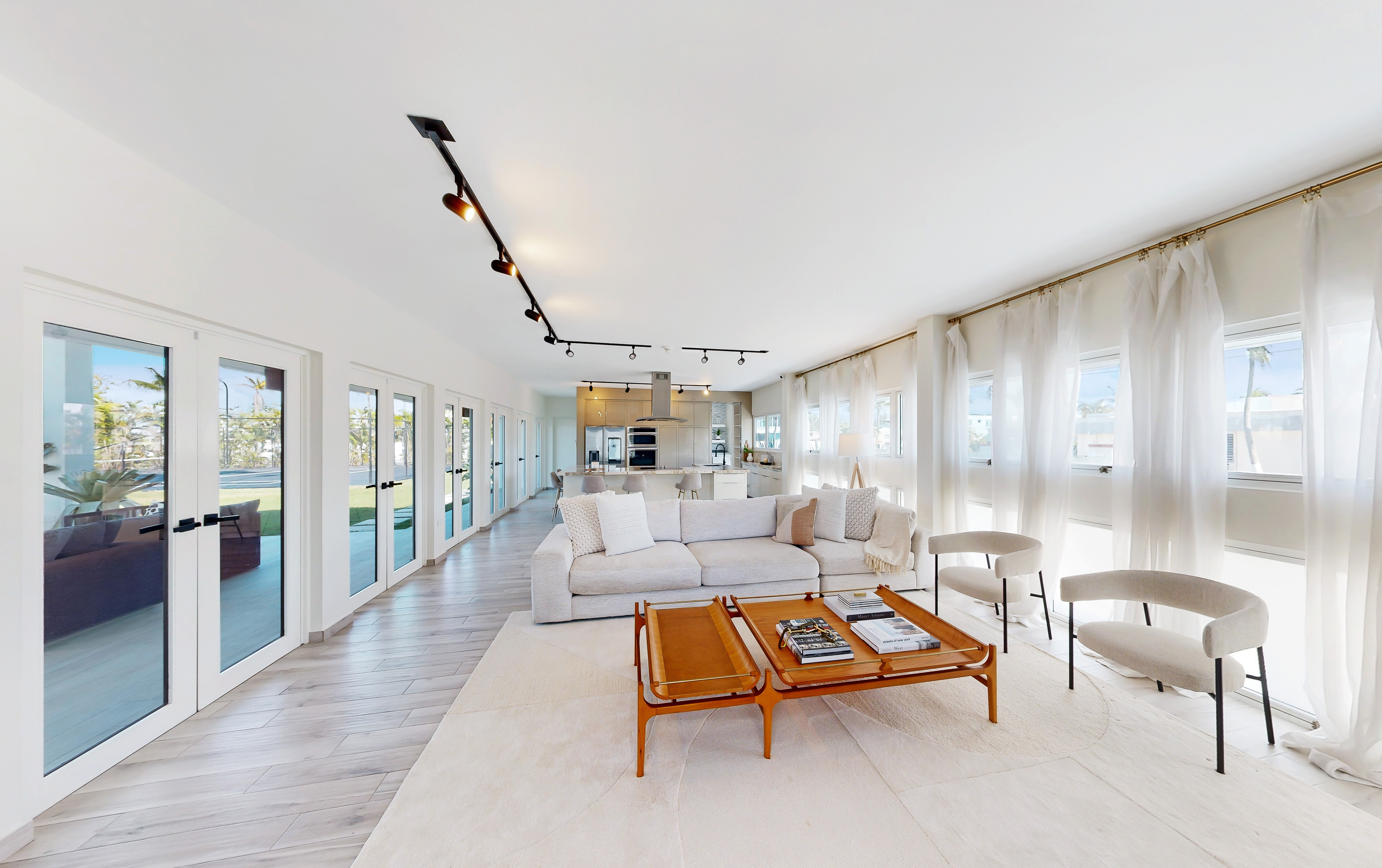 G22 Granada St., Vistamar Marina East