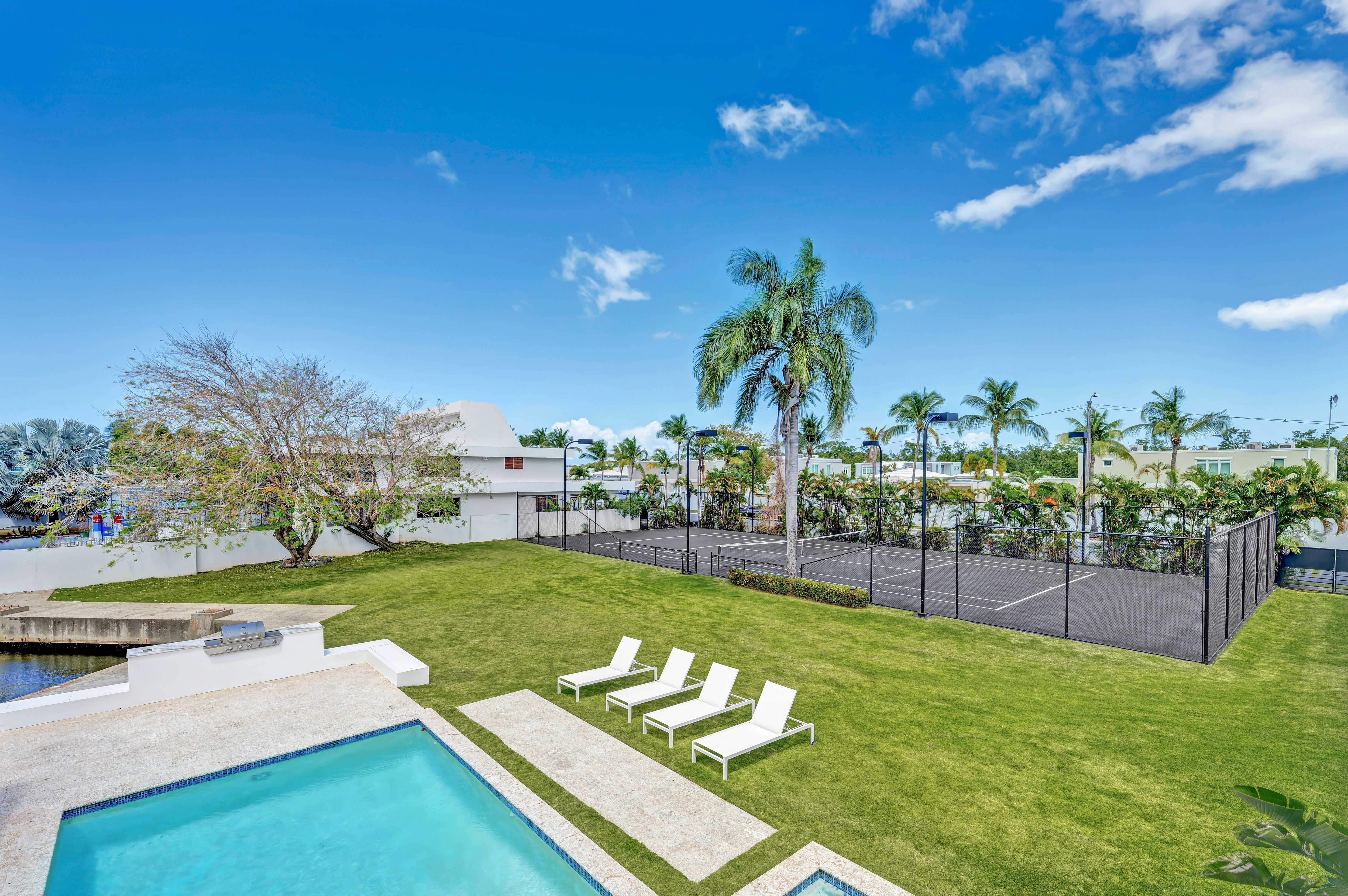 G22 Granada St., Vistamar Marina East