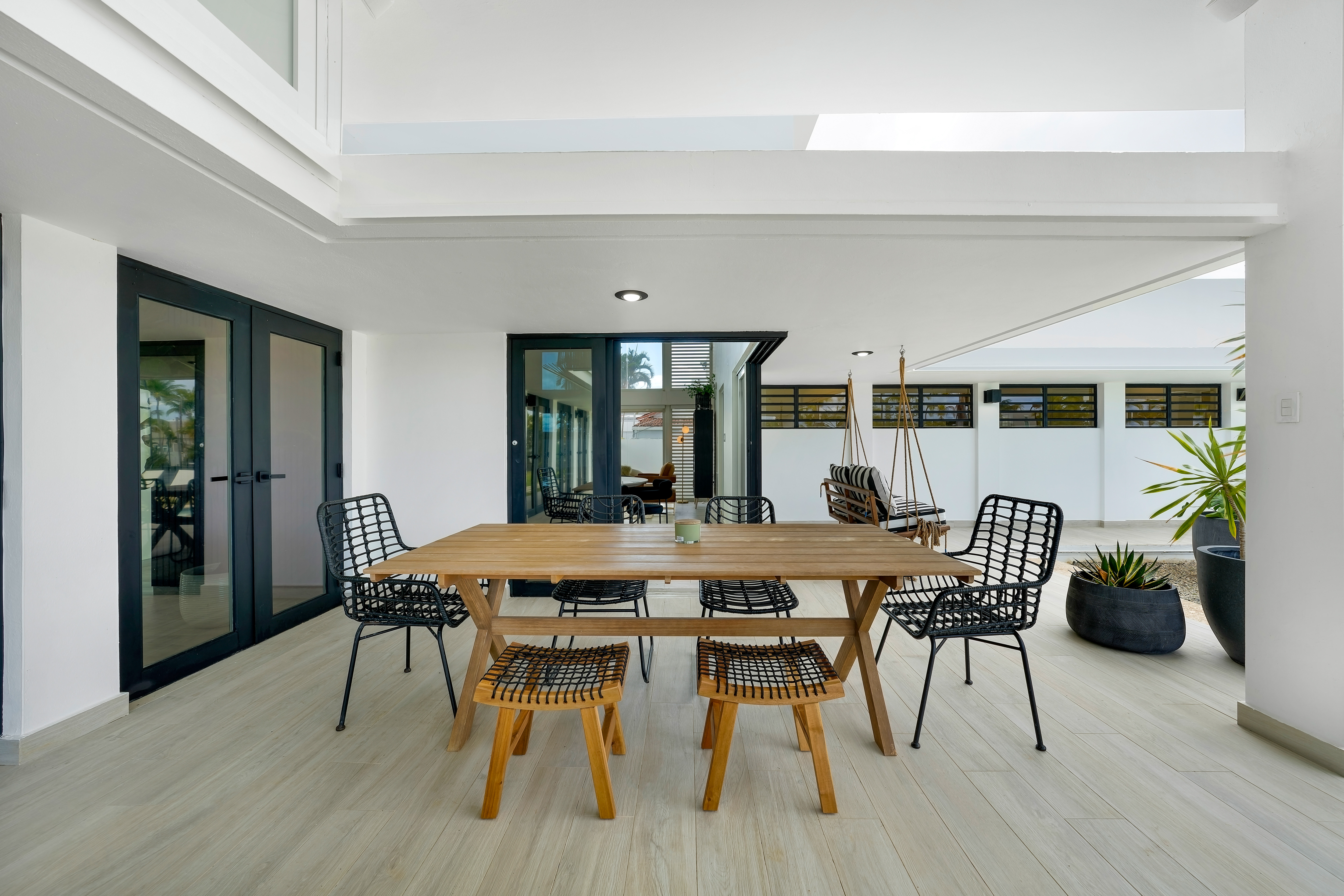 G22 Granada St., Vistamar Marina East