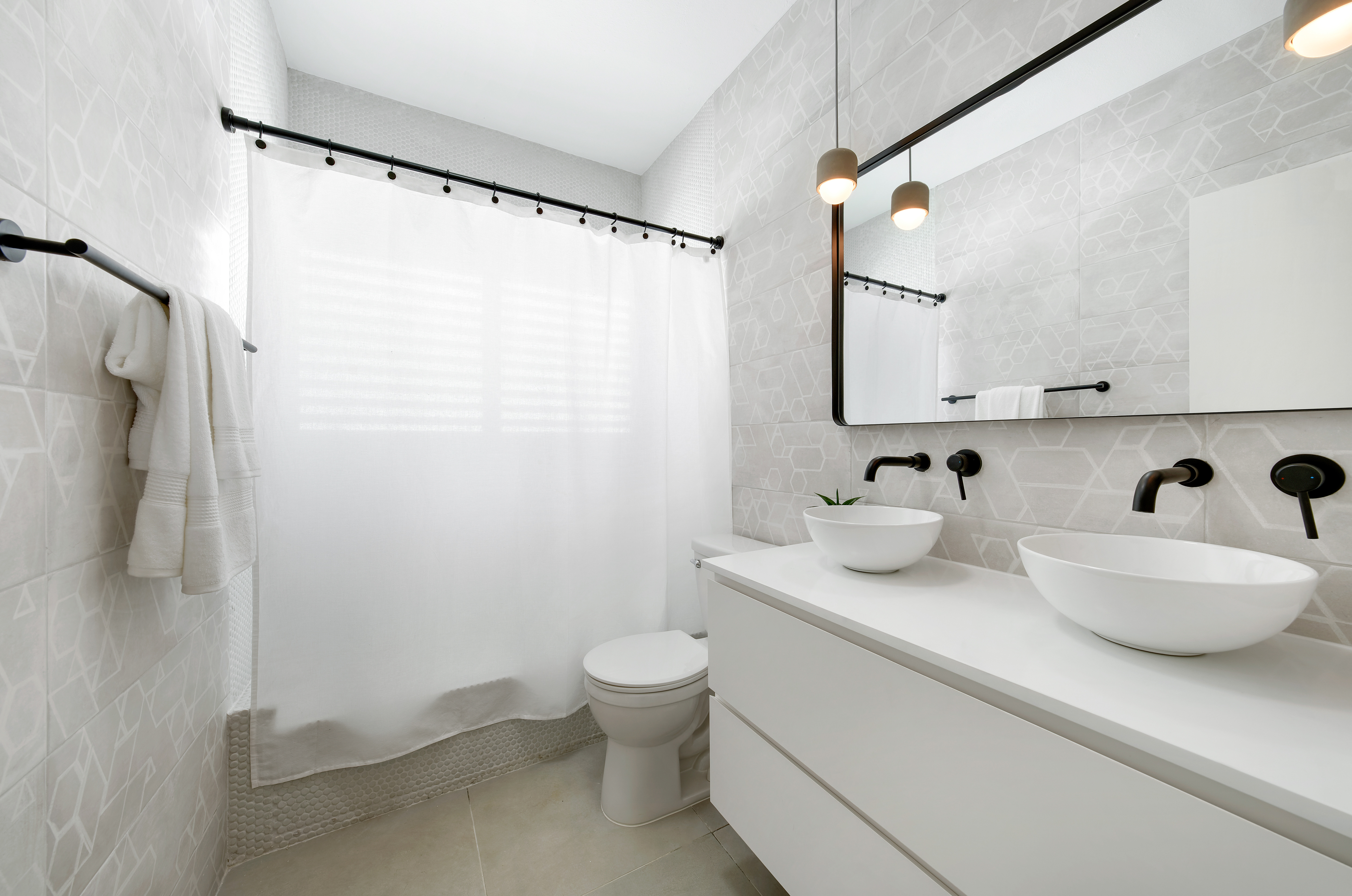 G22 Granada St., Vistamar Marina East