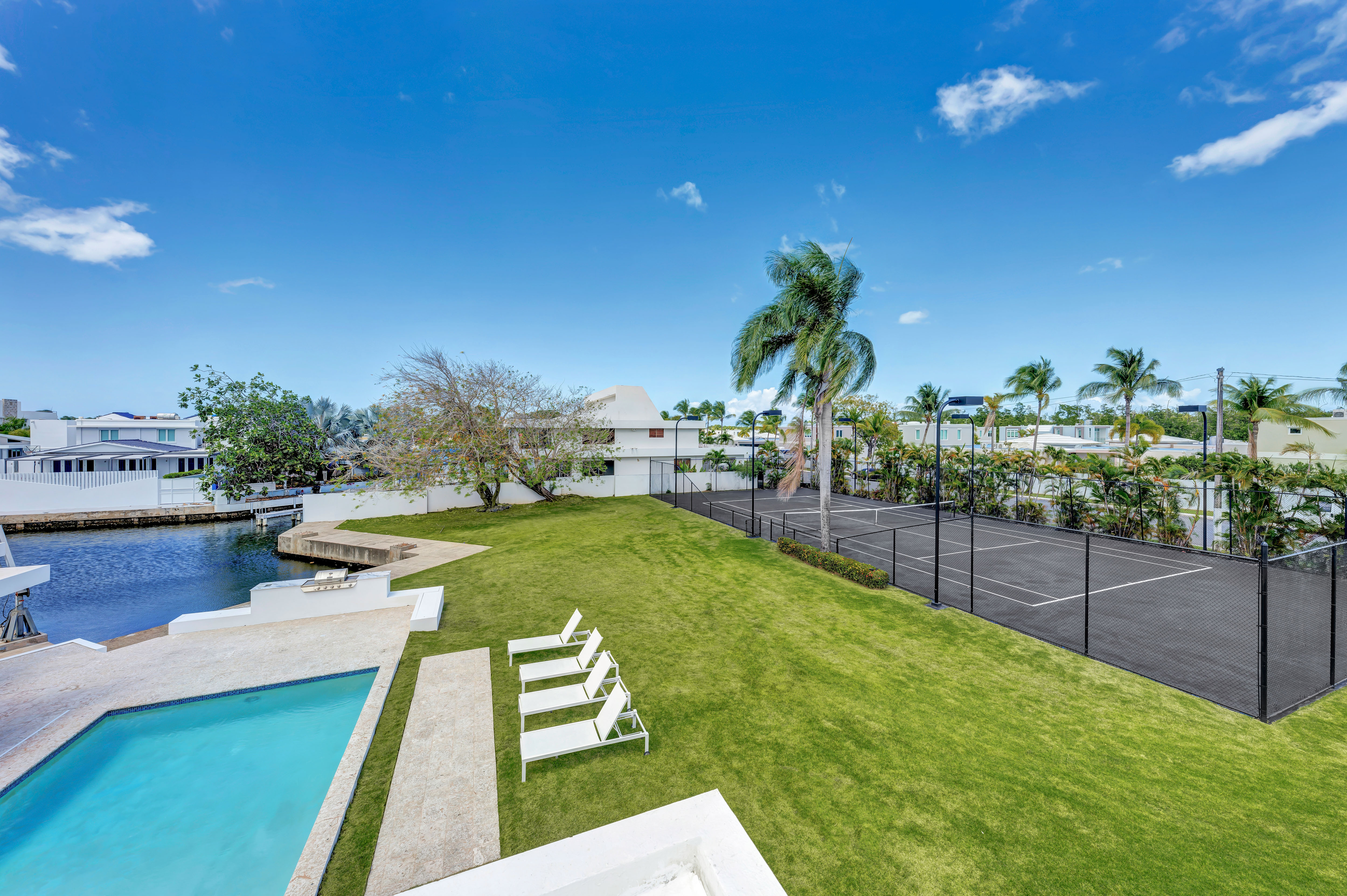 G22 Granada St., Vistamar Marina East