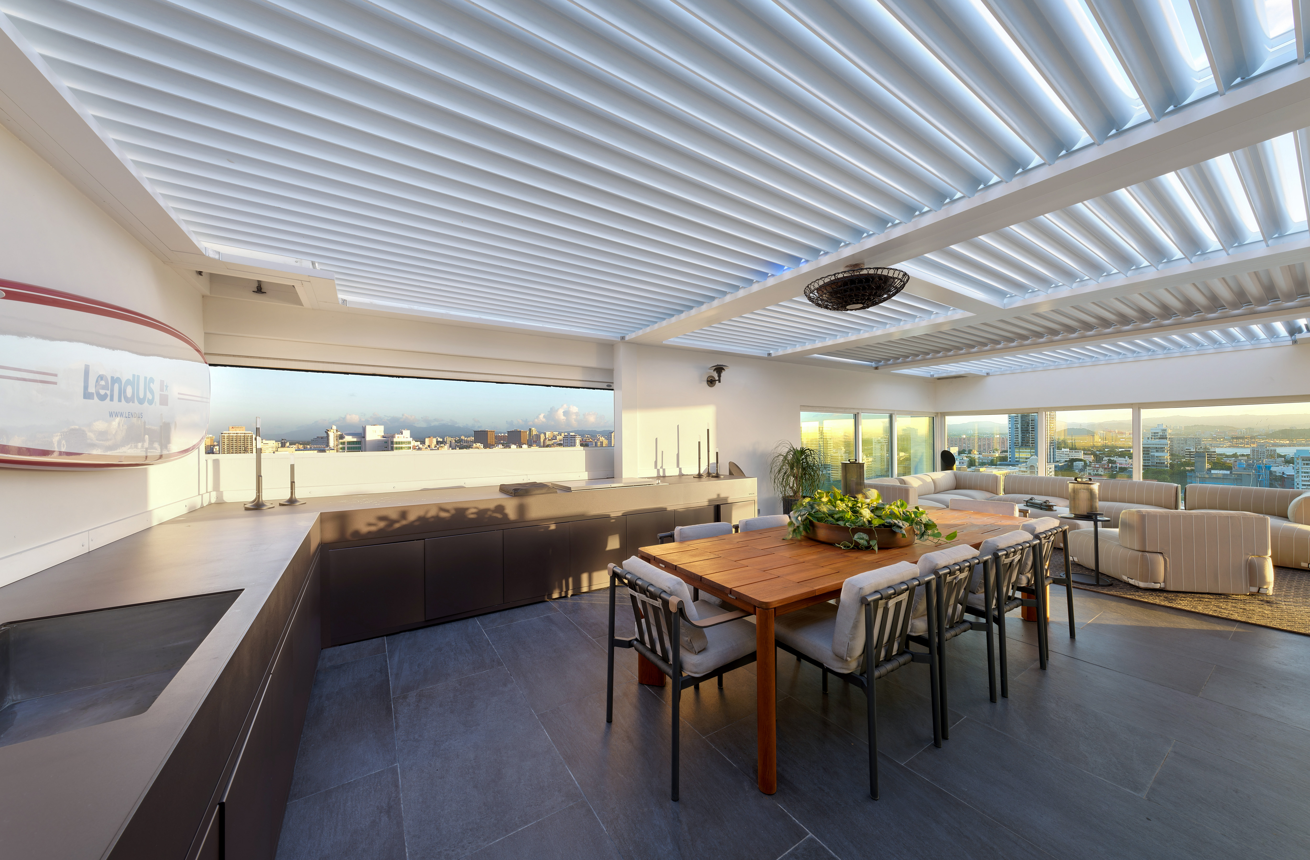 1004 Ashford Avenue, Penthouse